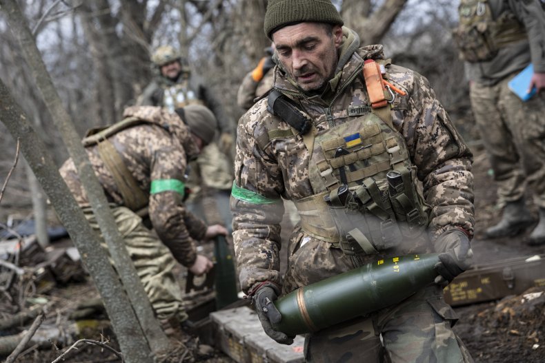 Ukraine troops prepare artillery shells Donetsk Bakhmut