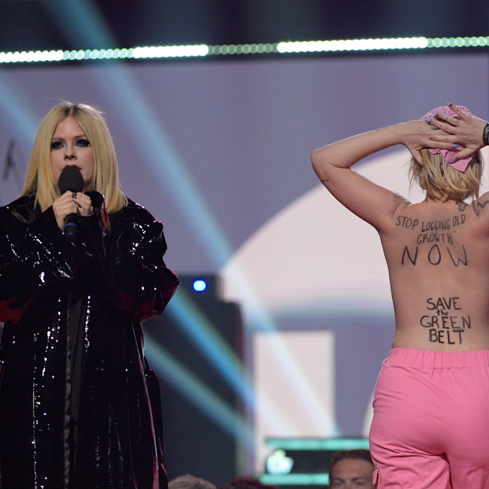 Avril Lavigne Yells at Topless Protester at Juno Awards
