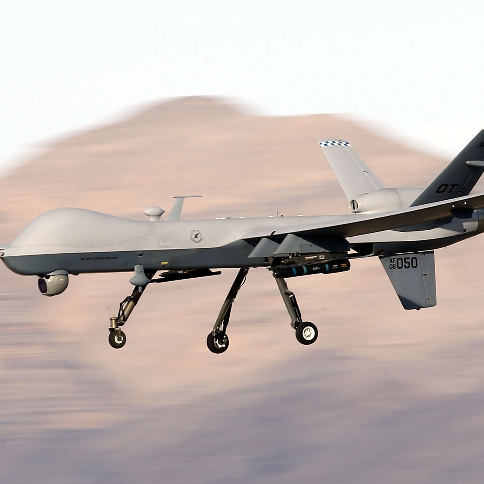U.S. MQ-9 'Reaper' Drones Compared to Russia's 'Orion' UAV