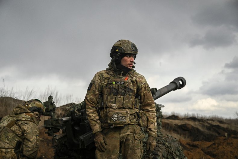 Ukraine artillery team on Bakhmut front