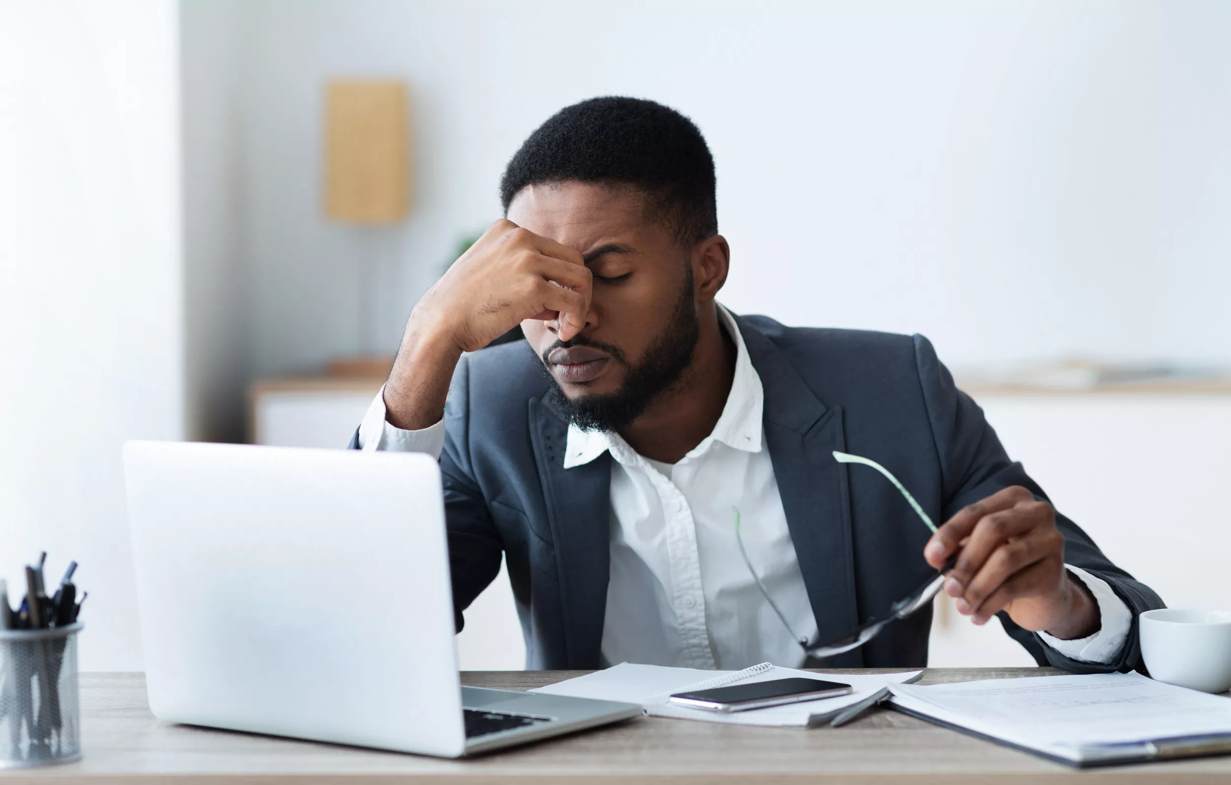 Worker Urged to Quit Job Over Colleague Always Asking for Help: 'I Am Done' - Vimarsana News