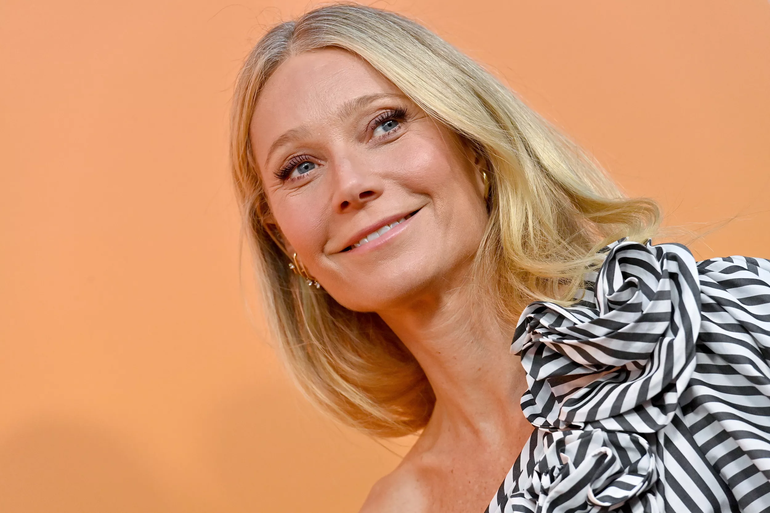 Doctor Slams Gwyneth Paltrow's Health Tips—'Don't Put Coffee In Your Butt' - Vimarsana News