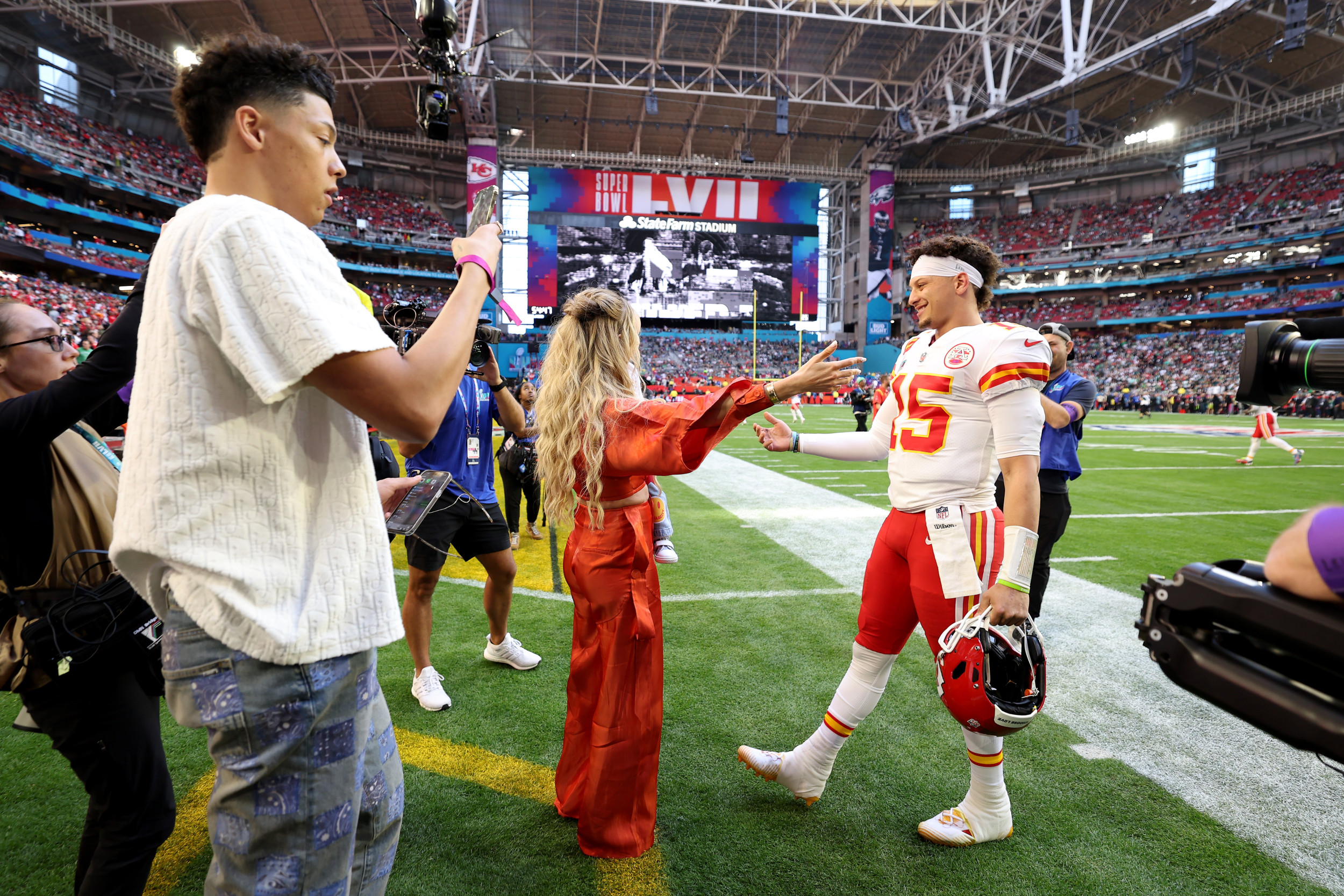 is patrick mahomes in a relationship
