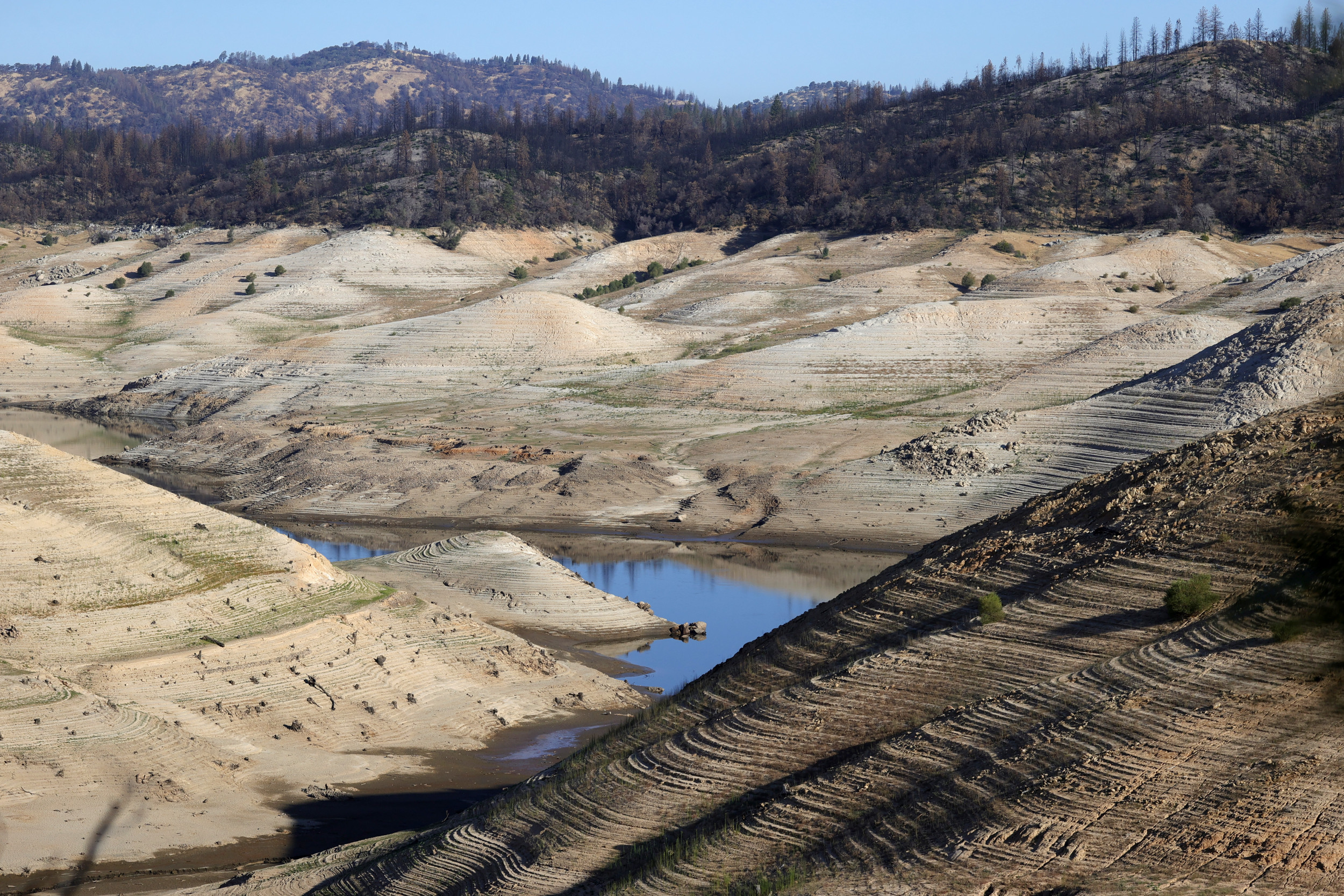 videos-show-california-releasing-water-from-reservoirs-after-massive-storms