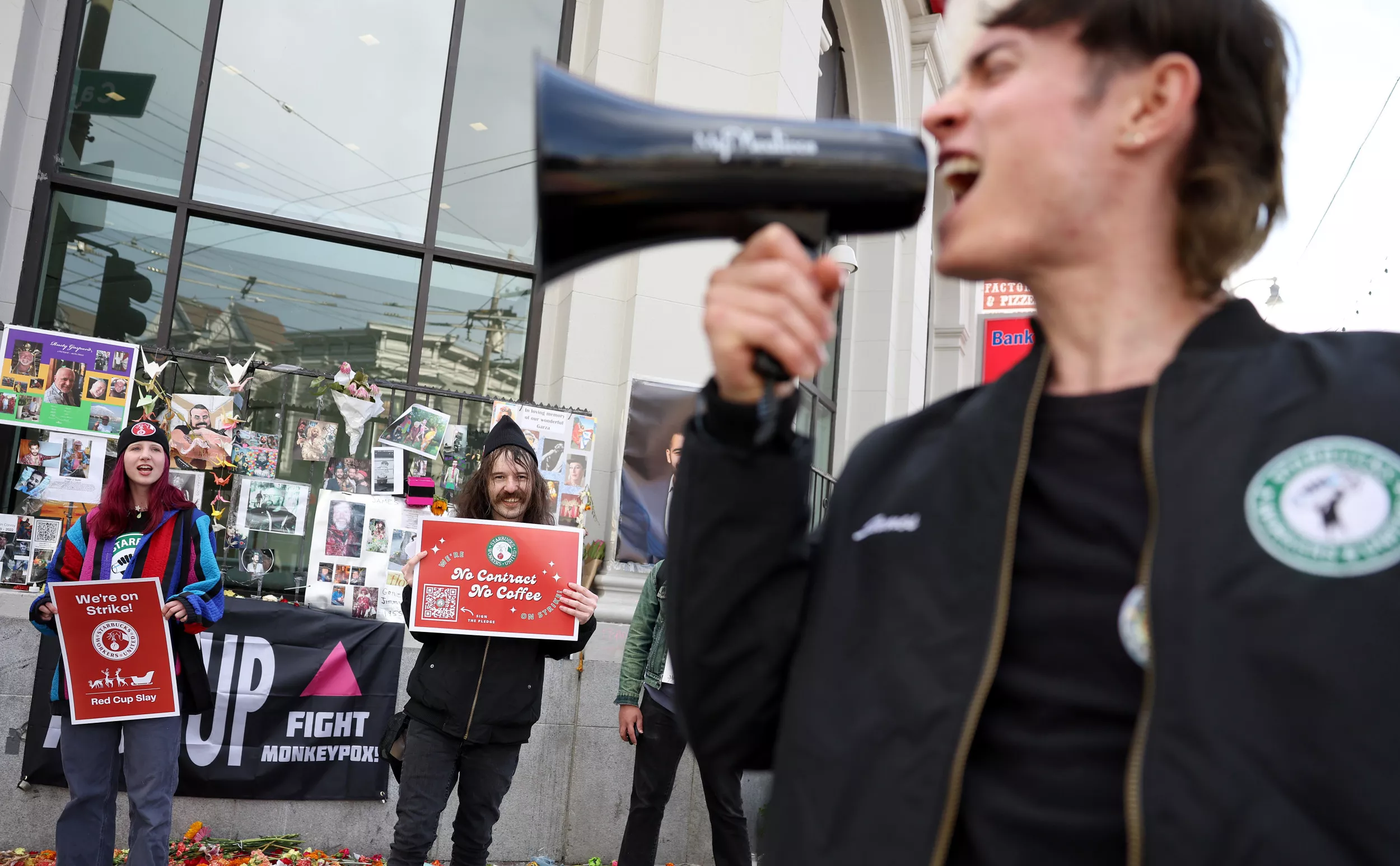 Starbucks Strike Across the Country as Videos Show Workers Protest Over Pay - Vimarsana News