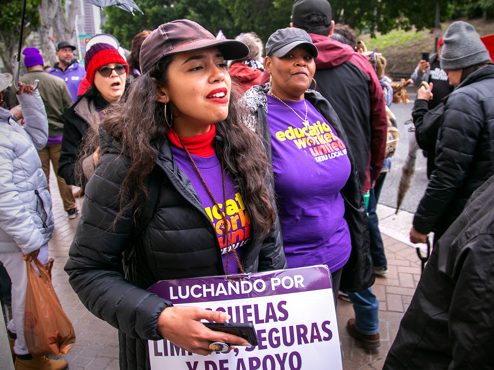 Los Angeles Mayor Karen Bass Faces First Test With Teachers' Union ...