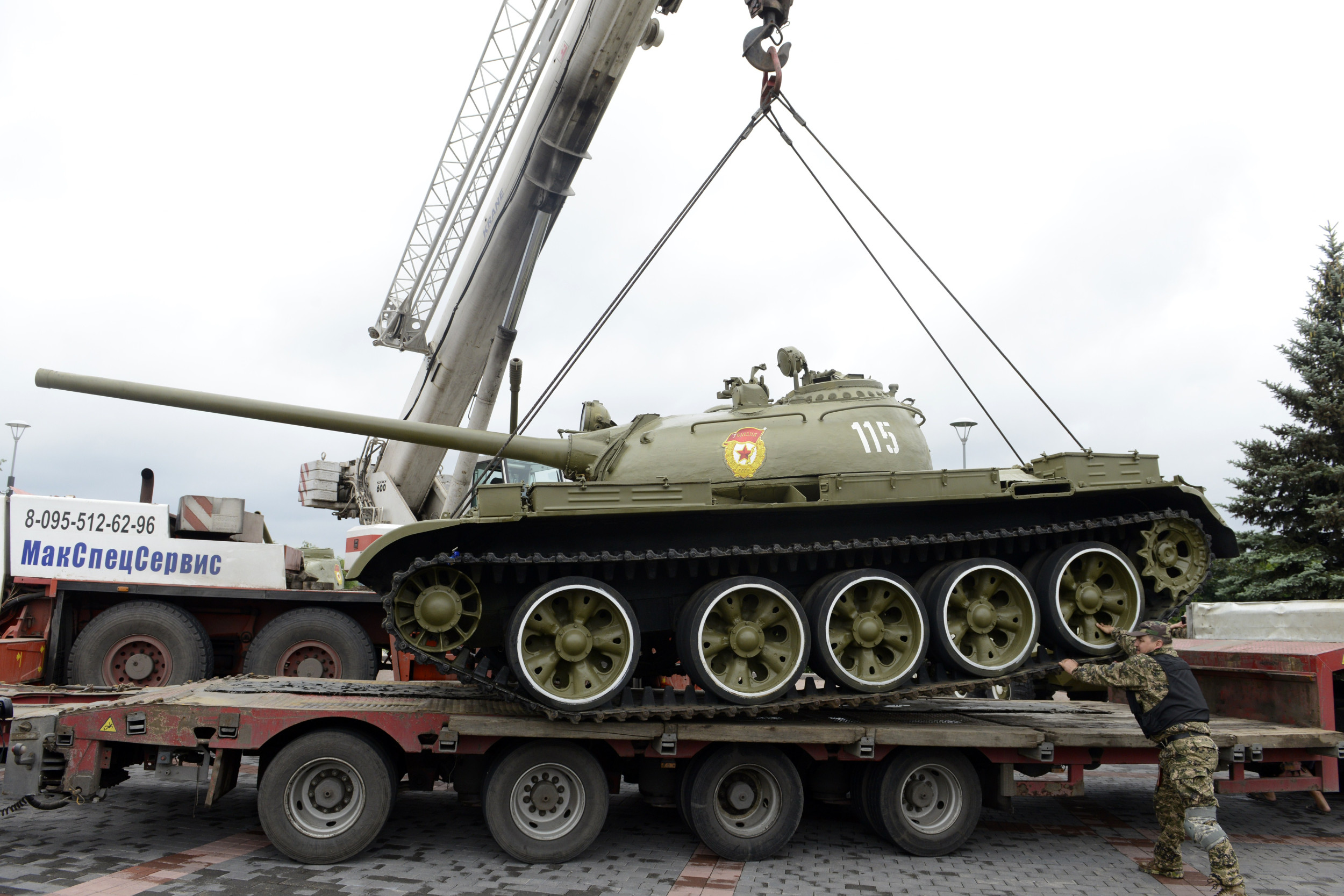 russia ukraine war old soviet union tanks