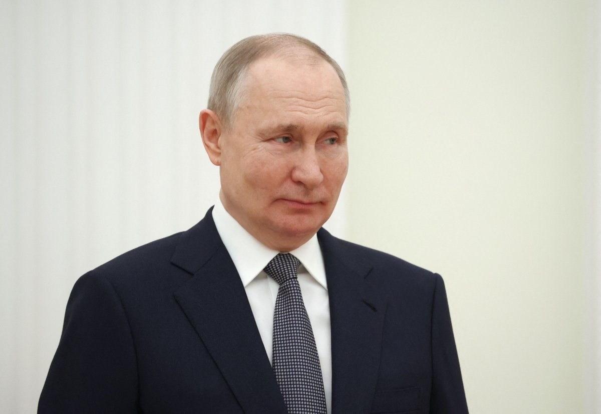 Vladiir Putin at Kremlin ceremony in Moscow