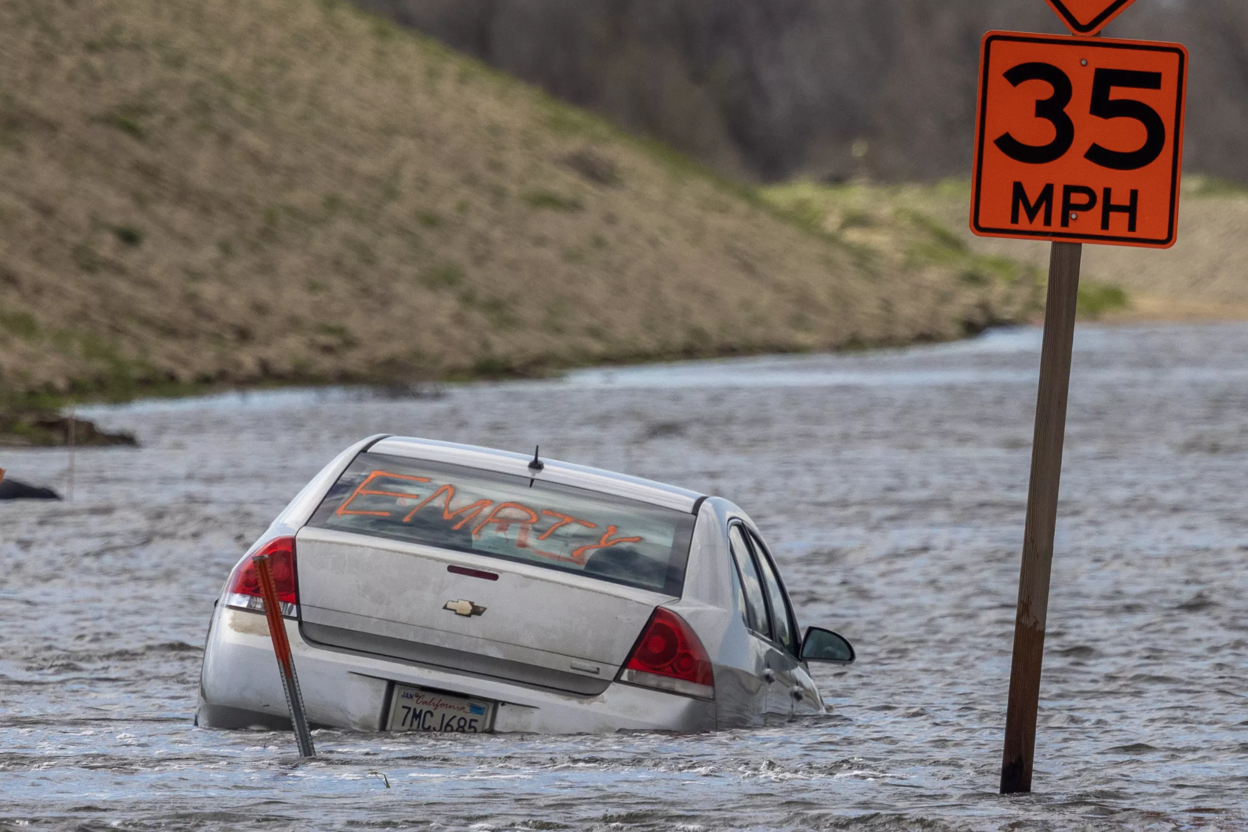 Long-Lost Lake Set To Emerge After California Rains - Vimarsana News
