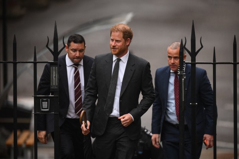Le prince Harry arrive au tribunal de Londres