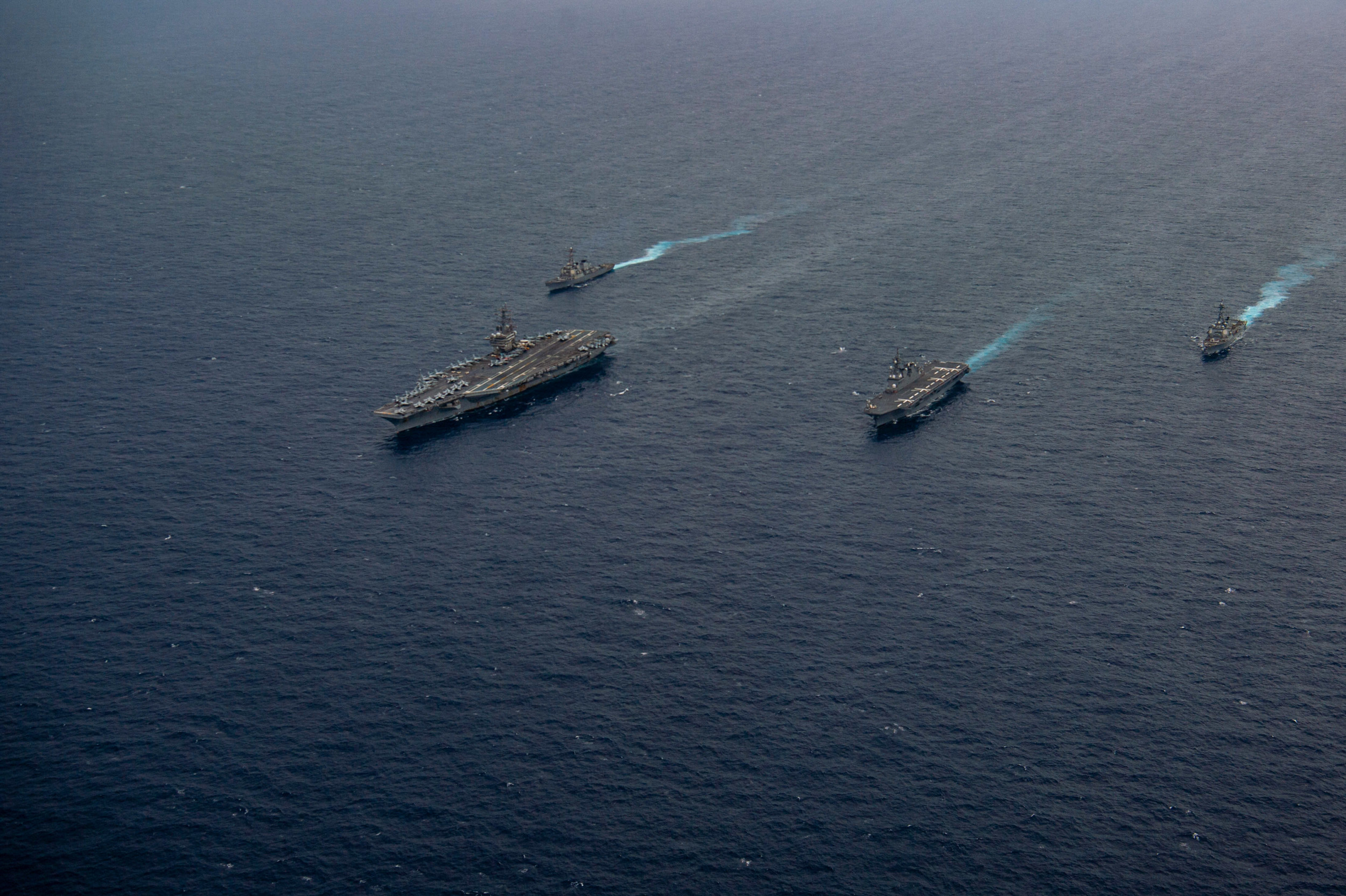 海军航母群指挥官称美国“不会被中国欺负”