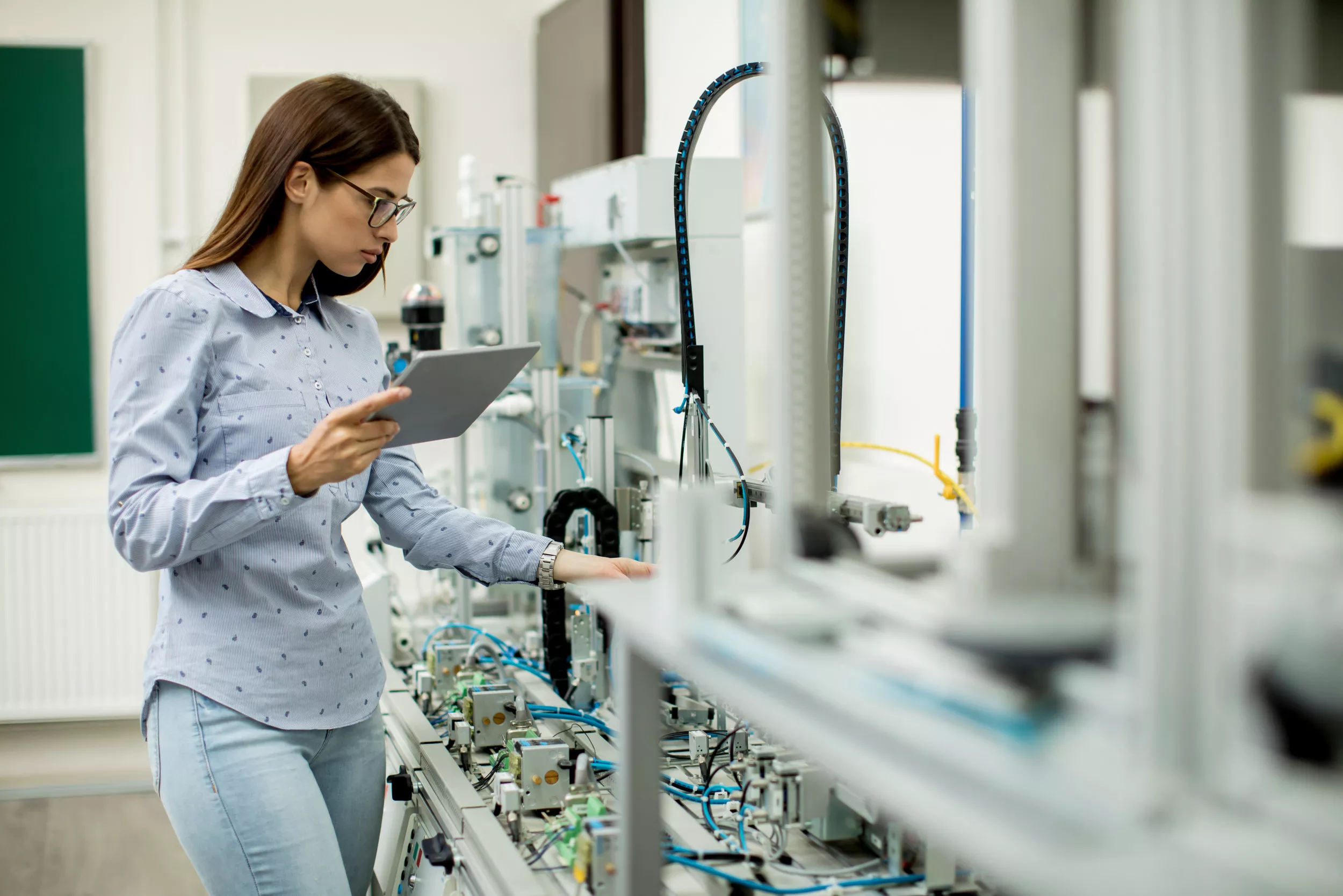 Women Are Underrepresented in the Fast-Growing STEM Fields: 3 Strategies To - Vimarsana News