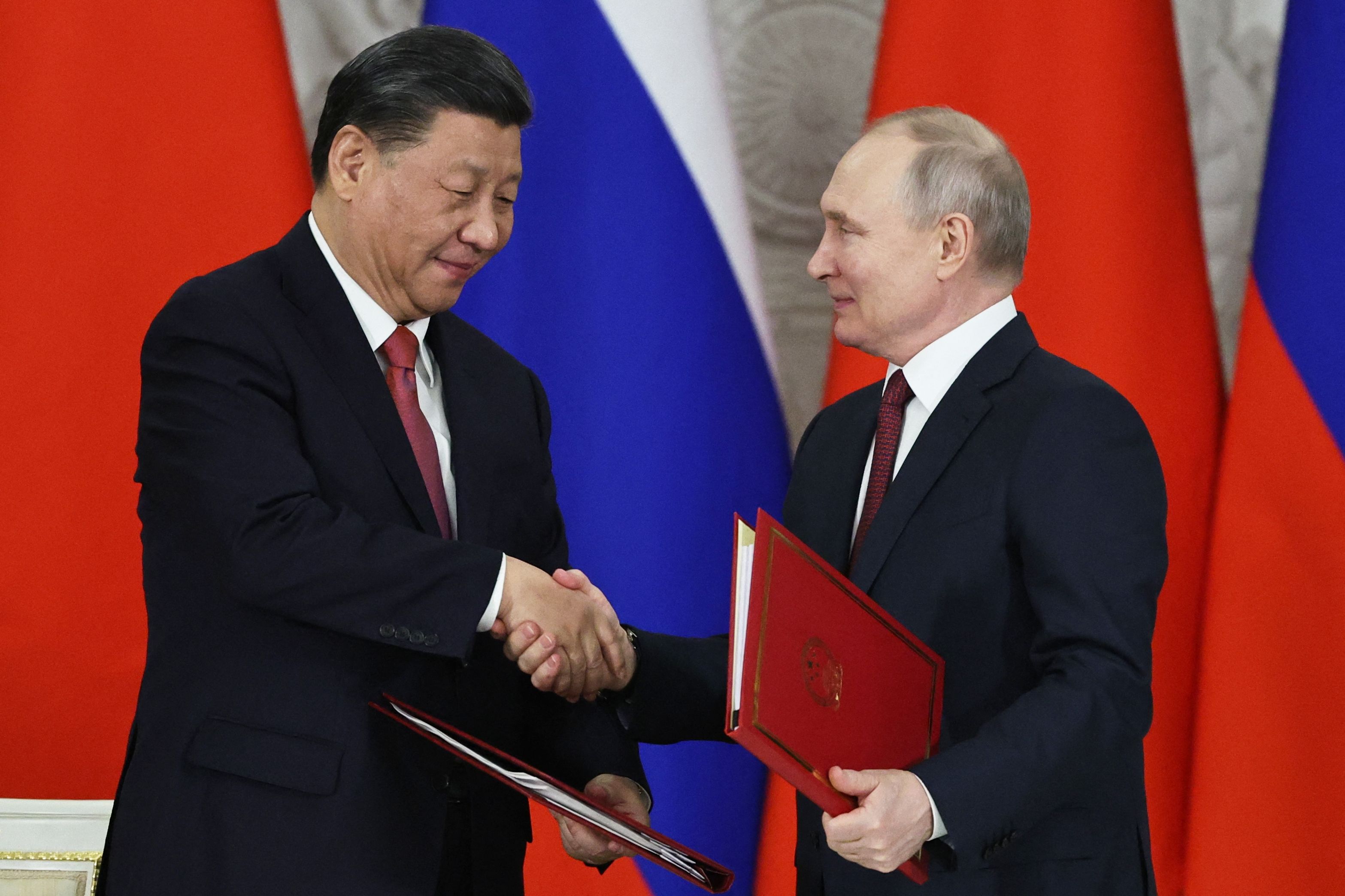 A Flying Wedge to Use Between Russia and China | Opinion