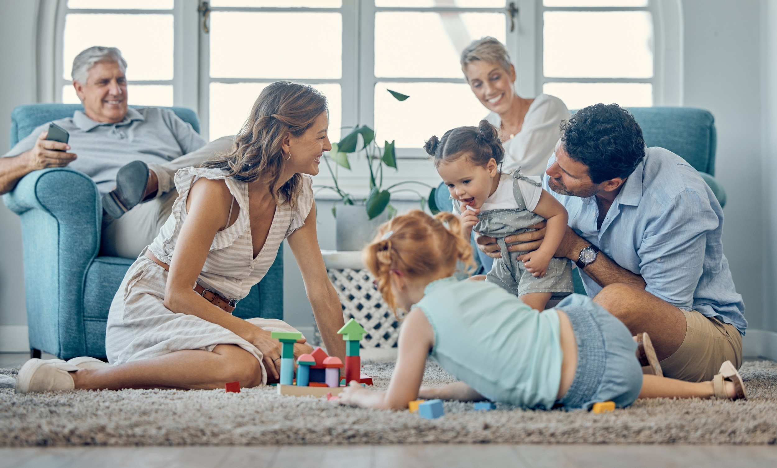 Education Expert: Uplift Bilingual Children by Dispelling Myths and Improving Dual-language Learning