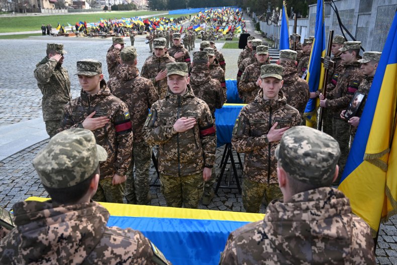 Les cercueils des soldats ukrainiens 