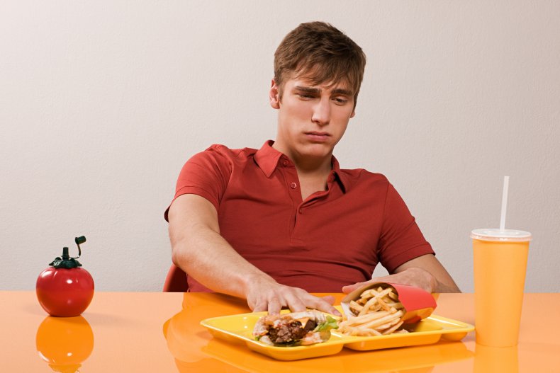 | Man's Reason for Yelling at Kid to 'Scare Him Off' in Restaurant Blasted | 3 Copper chafing dish unhappy man at a fast food restaurant