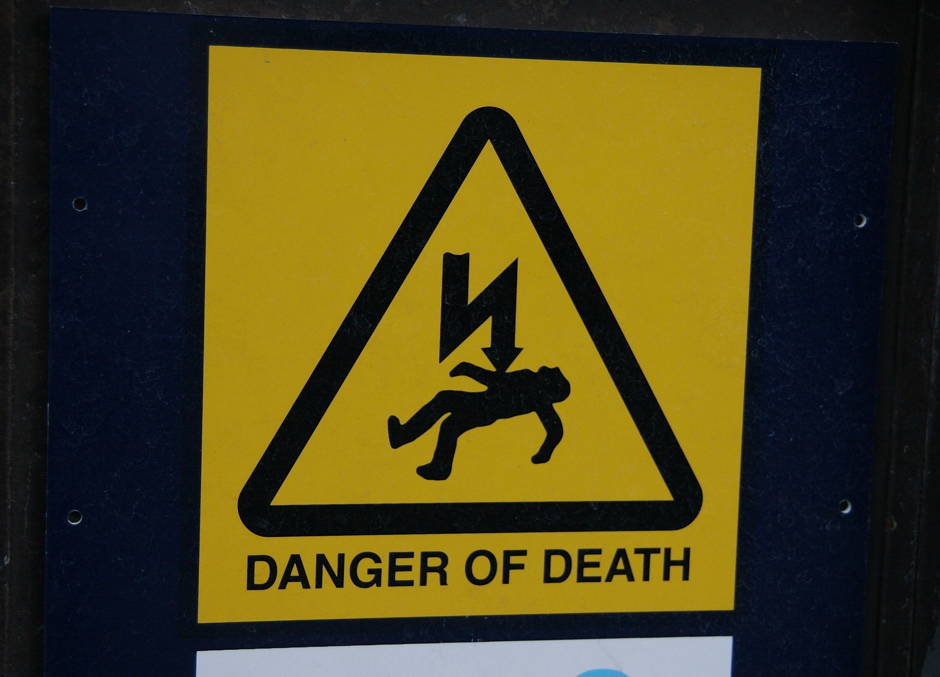 Two Men Electrocuted While Trying to Steal From Power Station: Police