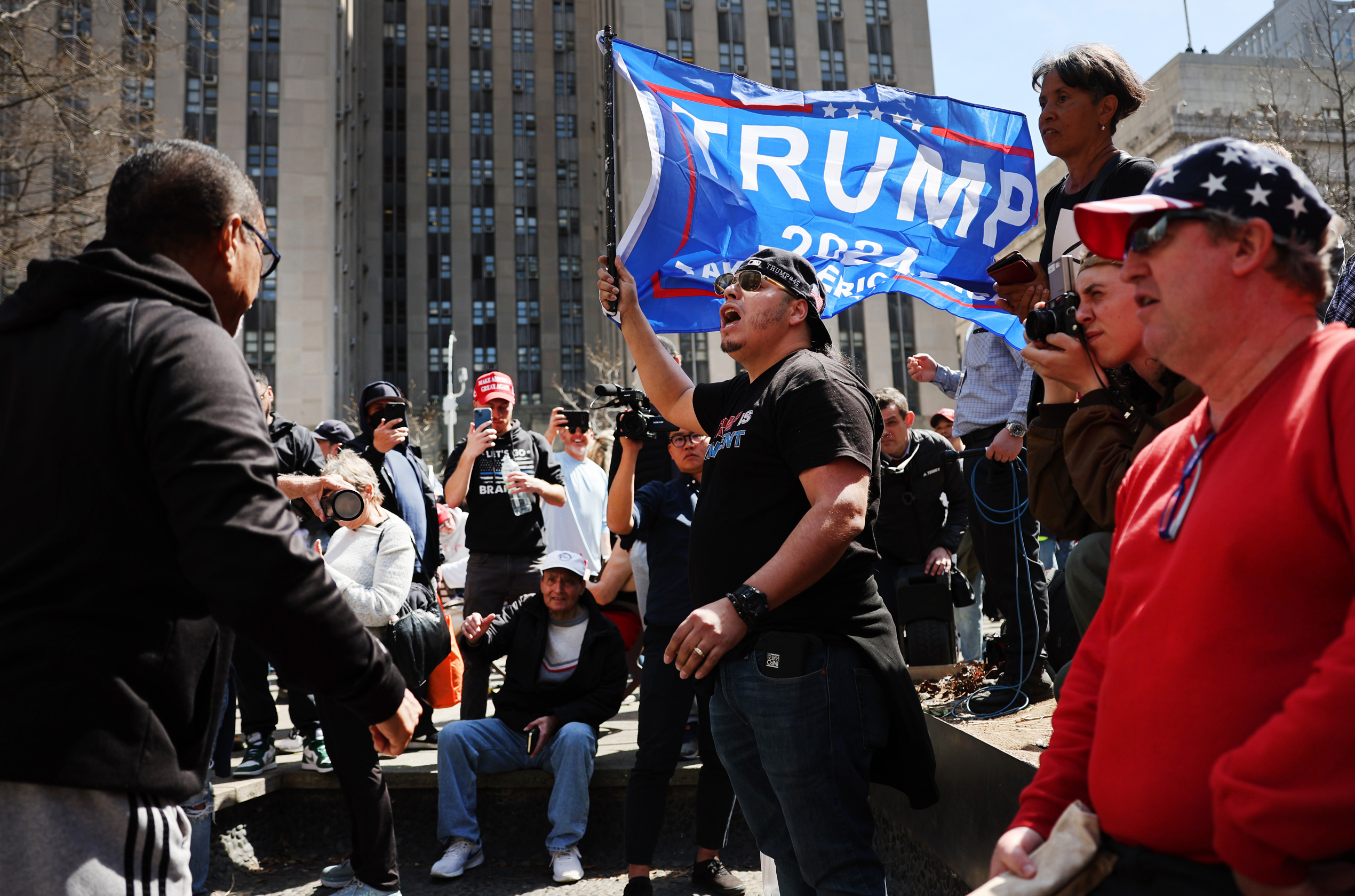 Trump Leaves Crowds Hanging