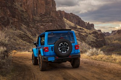 2024 Jeep Wrangler 2024 Jeep Wrangler