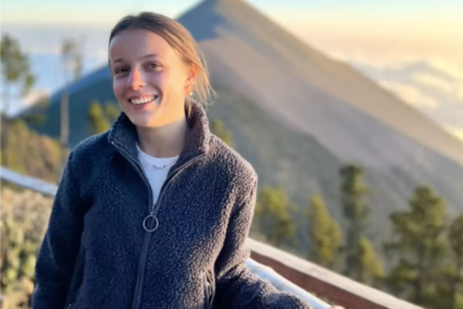Man's Photography Mishap During Erupting Volcano Sparks Heated Debate - Vimarsana News