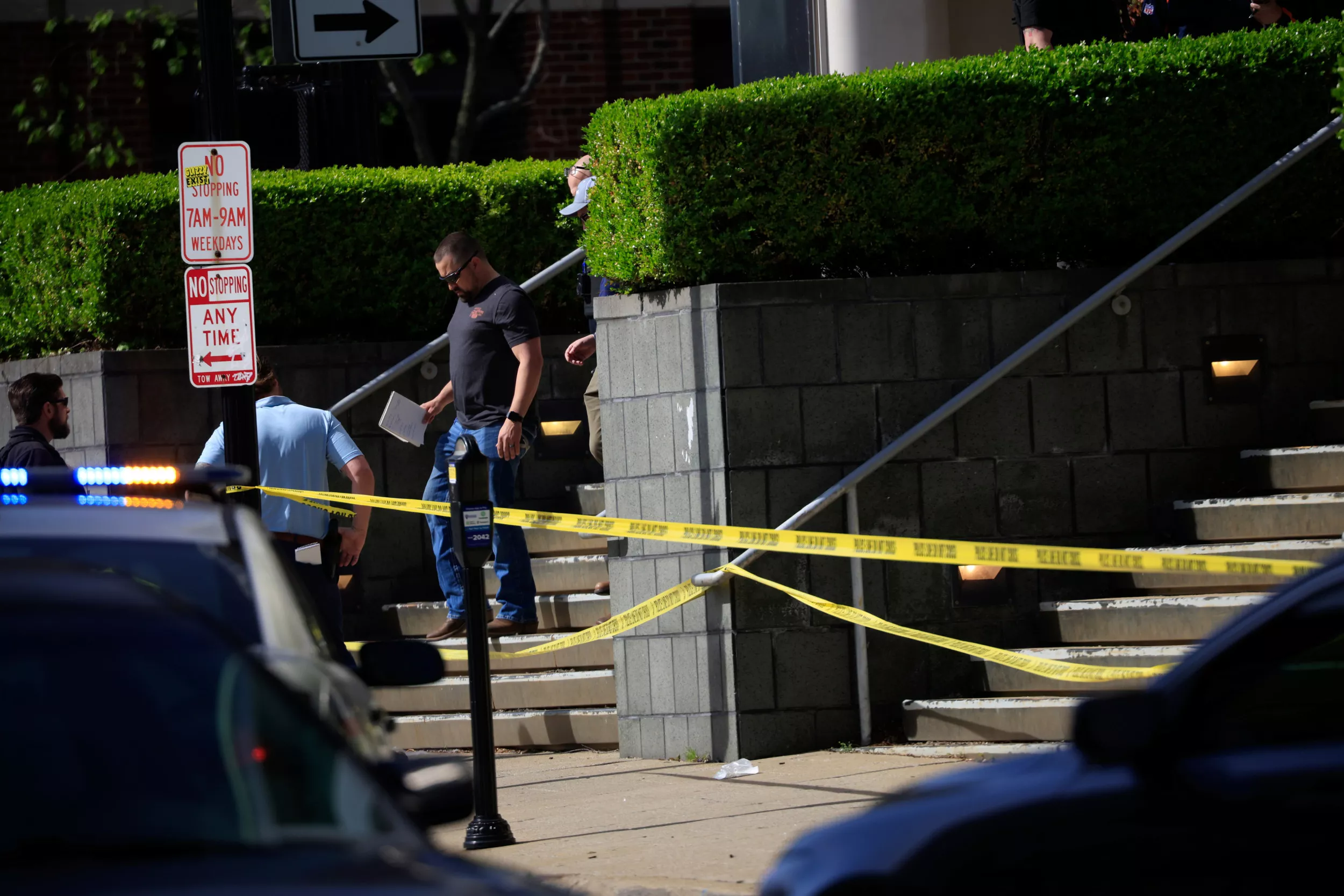 Louisville Survivor Relives Moment Worker Was Shot: Their 'Blood Is on Me' - Vimarsana News
