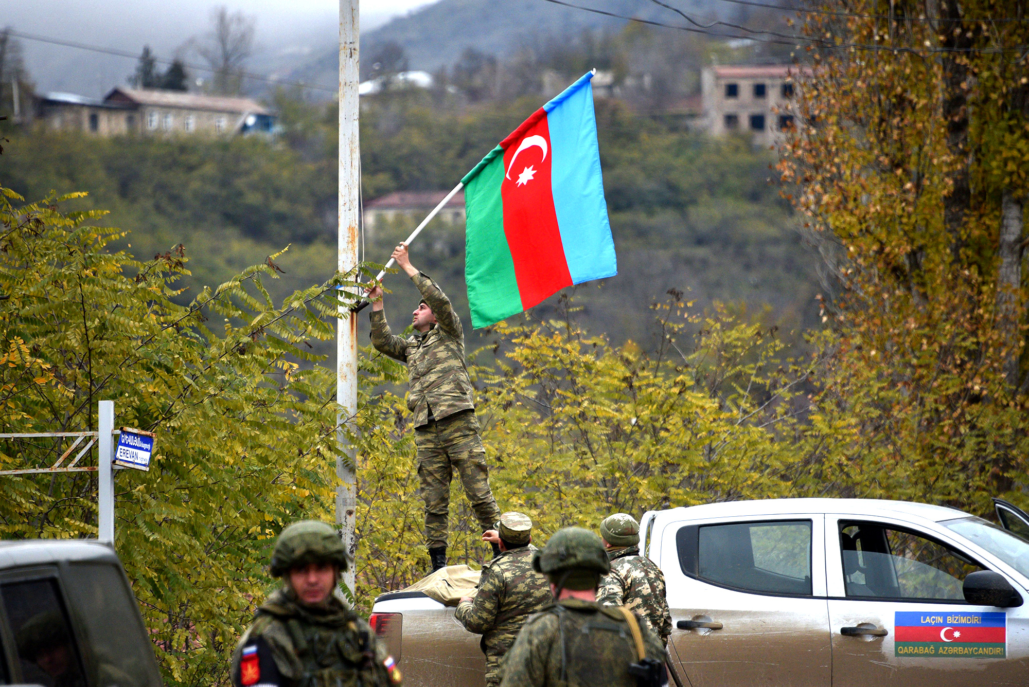 Armenian, Azerbaijani Troops Open Fire as Border Skirmish Erupts