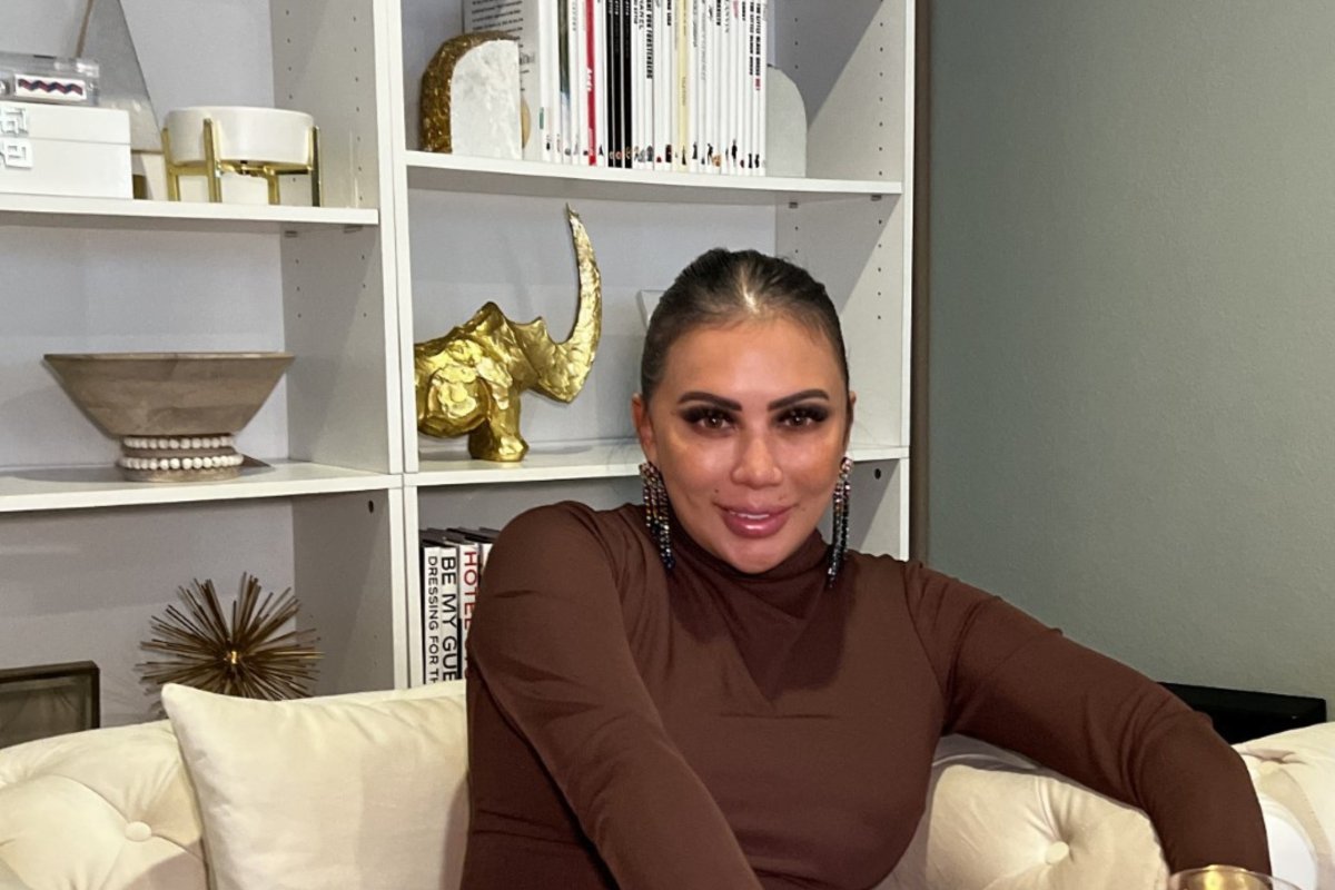 Pamela Got her Buccal Fat Removed