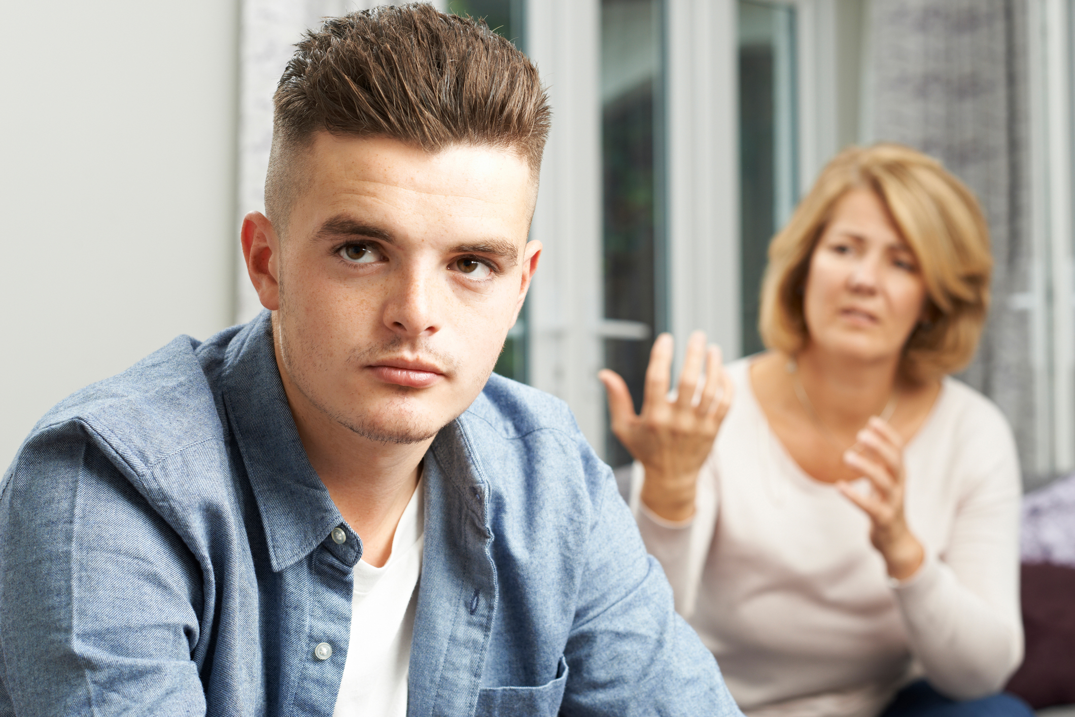 Mood Goes 'Tense' After What Woman Says To Boyfriend's Son At Family Dinner thumbnail