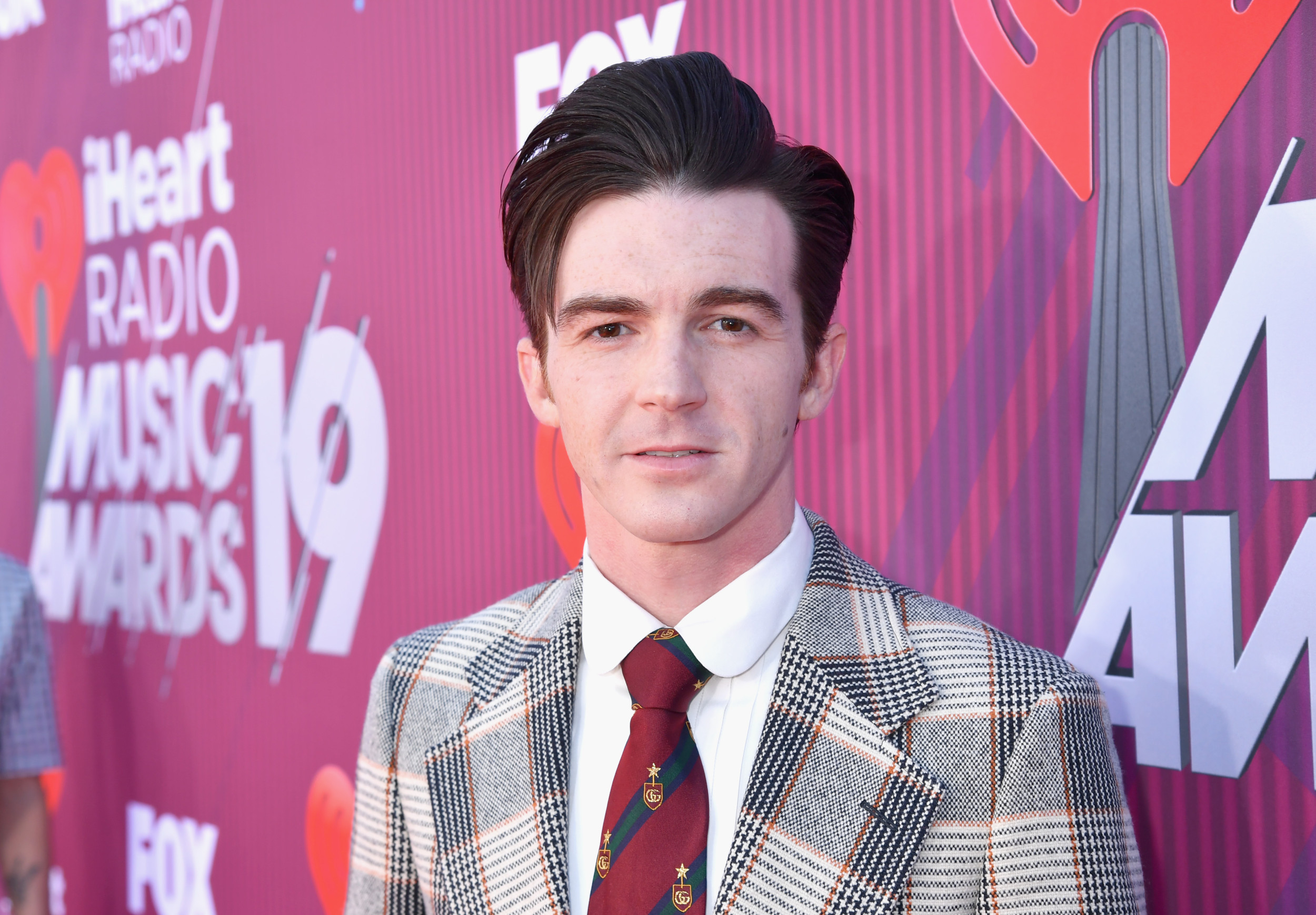 Drake Bell Social Videos Hit With Concerned Fans After His Disappearance