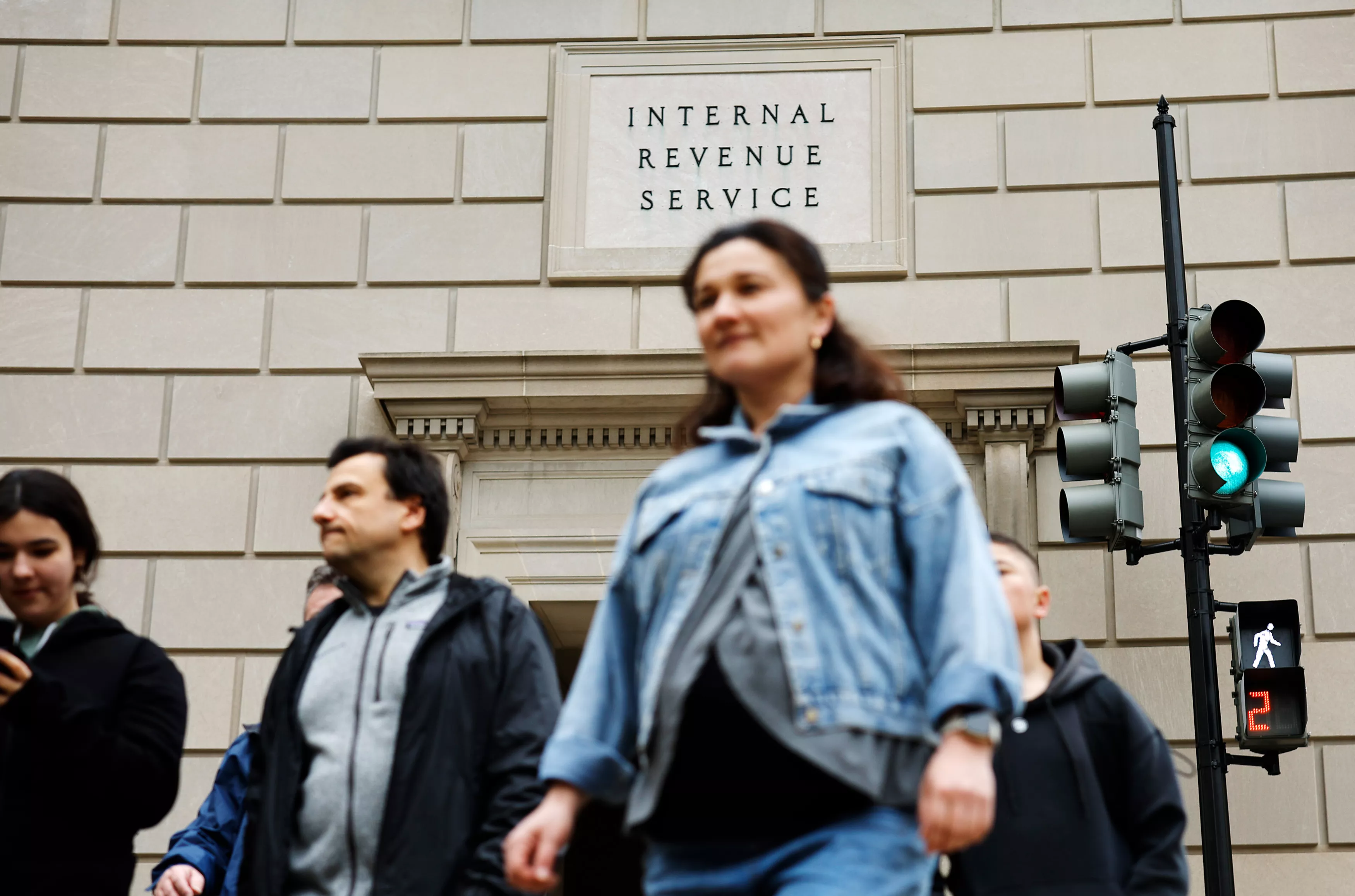 Stimulus Check Update: 2023 Payments Being Sent Out to 14 States - Vimarsana News