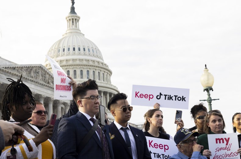 Josh Hawley Pushes TikTok Ban 02