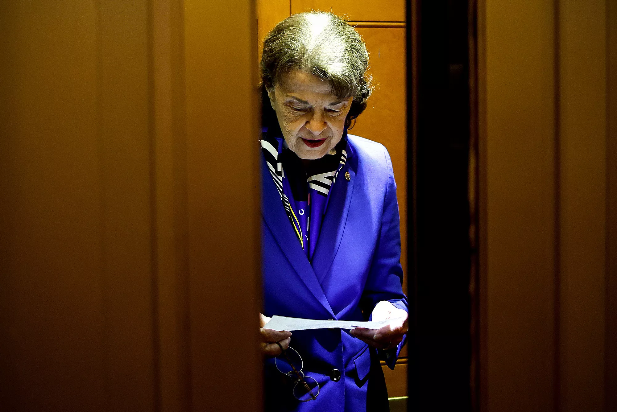 Dianne Feinstein Crisis Leaves Democrats Paralyzed - Vimarsana News