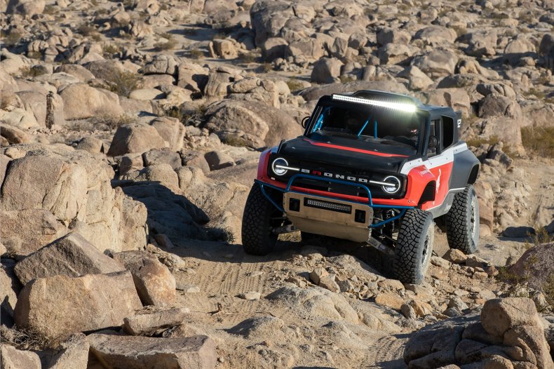 Ford Bronco DR