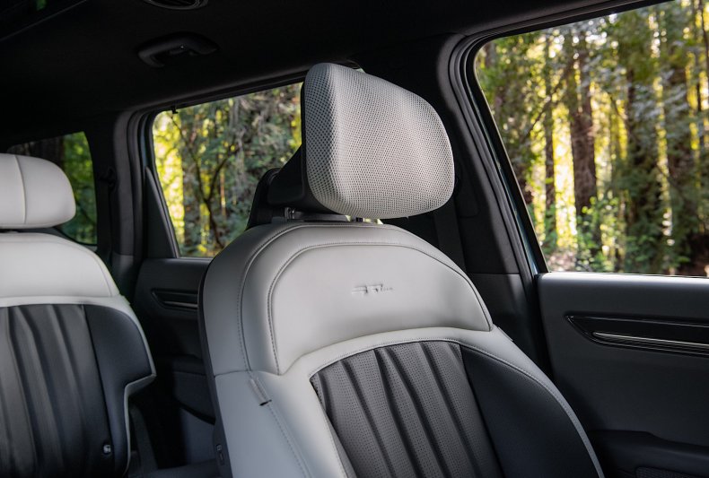 SUV listrik Kia EV9 2024