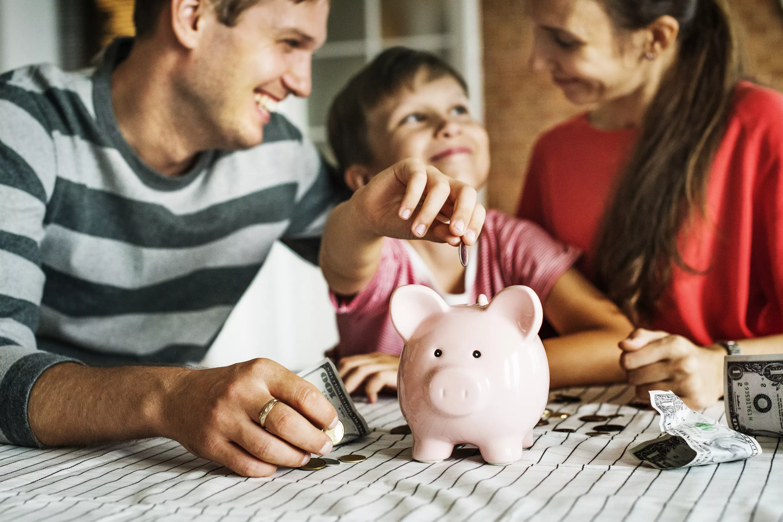 Quick Ways To Save $10K Regardless of Salary, From Financial Experts - Vimarsana News