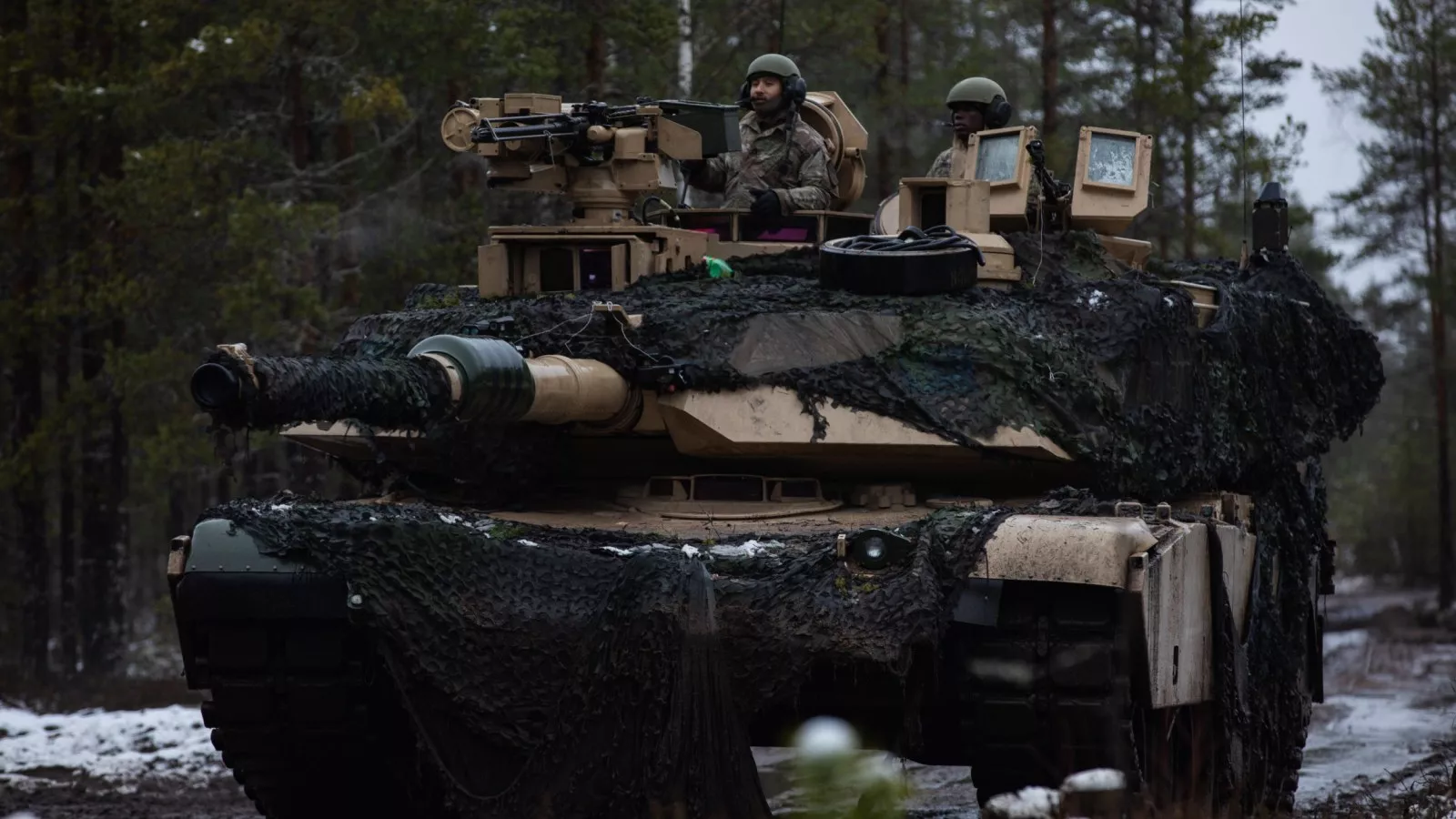 us-tank-during-finland-training-drills-2