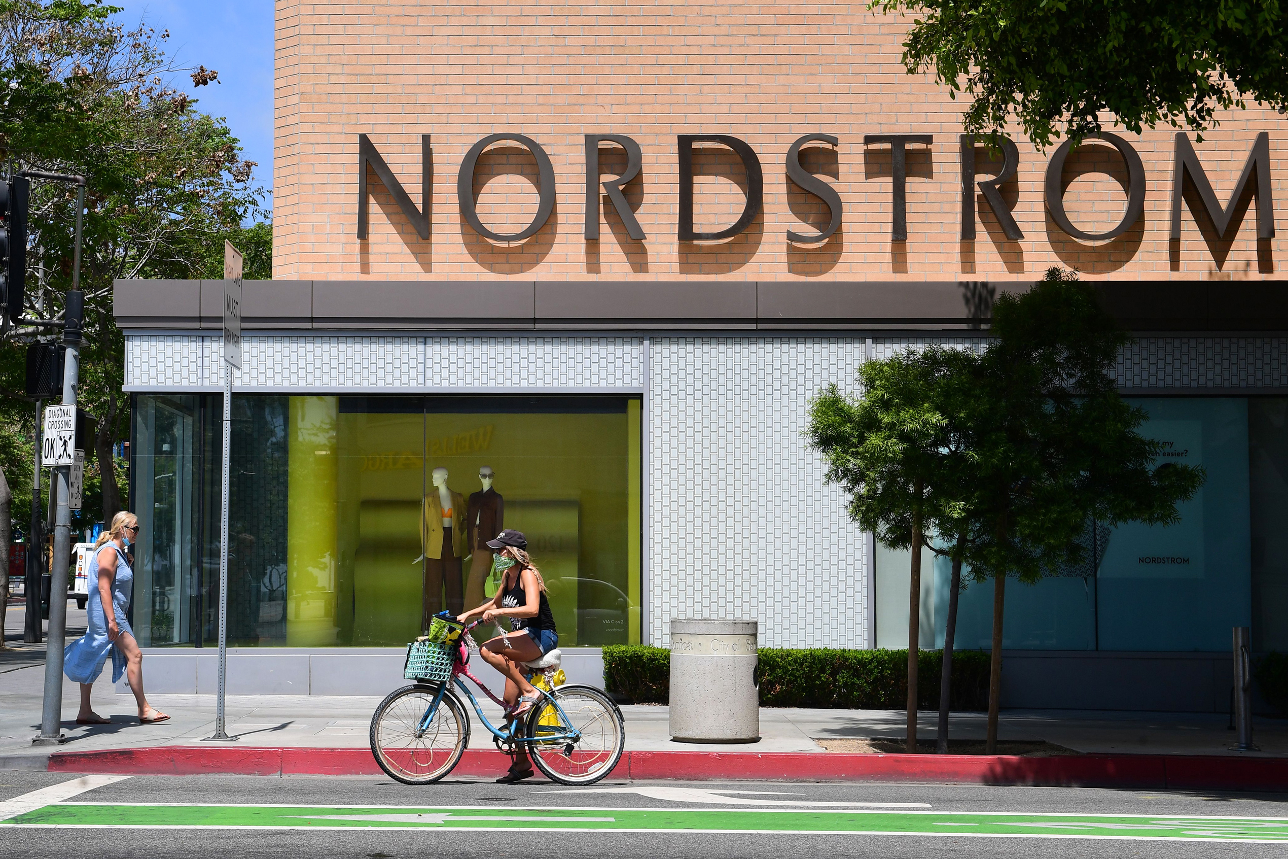 Nordstrom closes San Francisco flagship store 