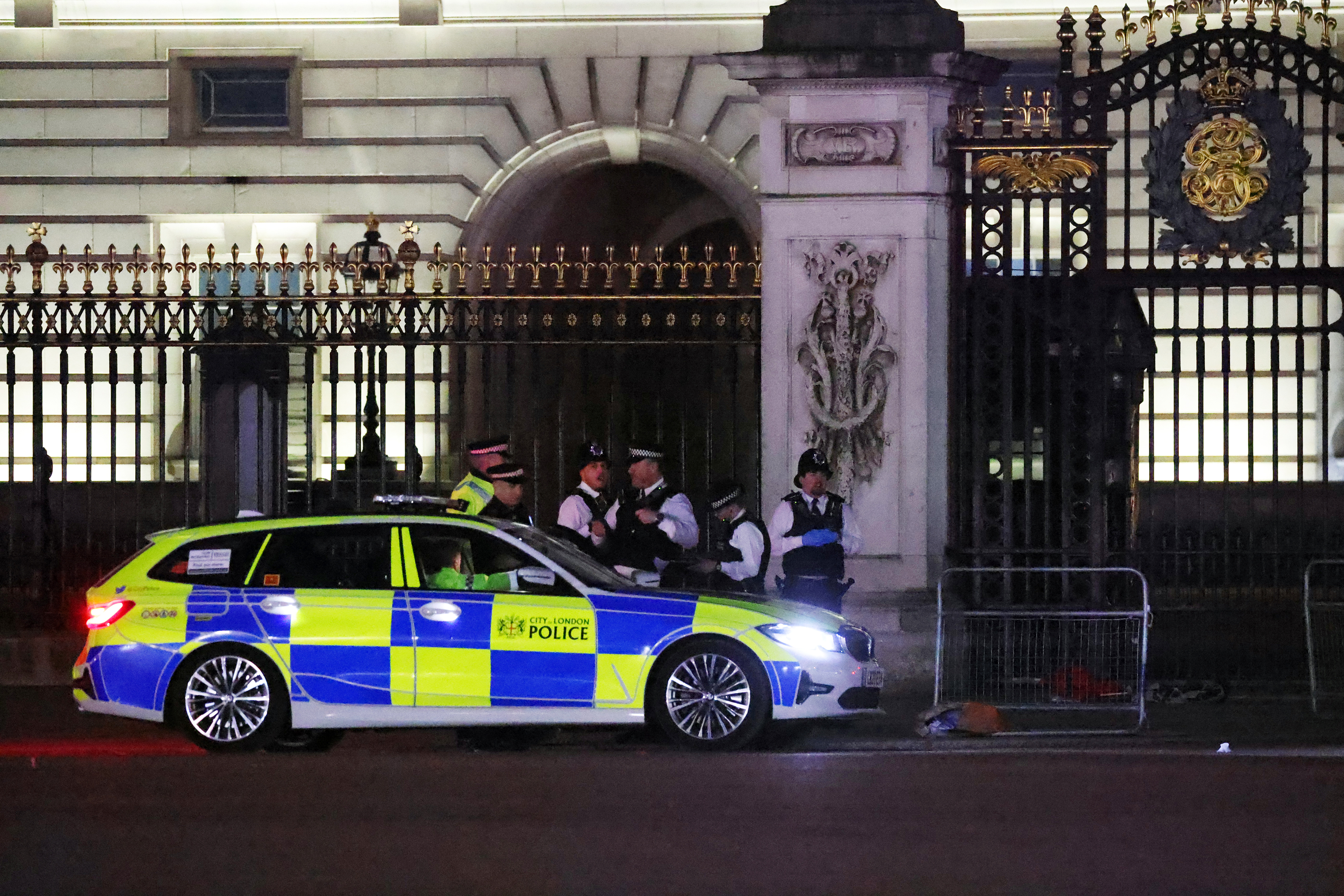 Man Arrested Outside Buckingham Palace Days Before Coronation