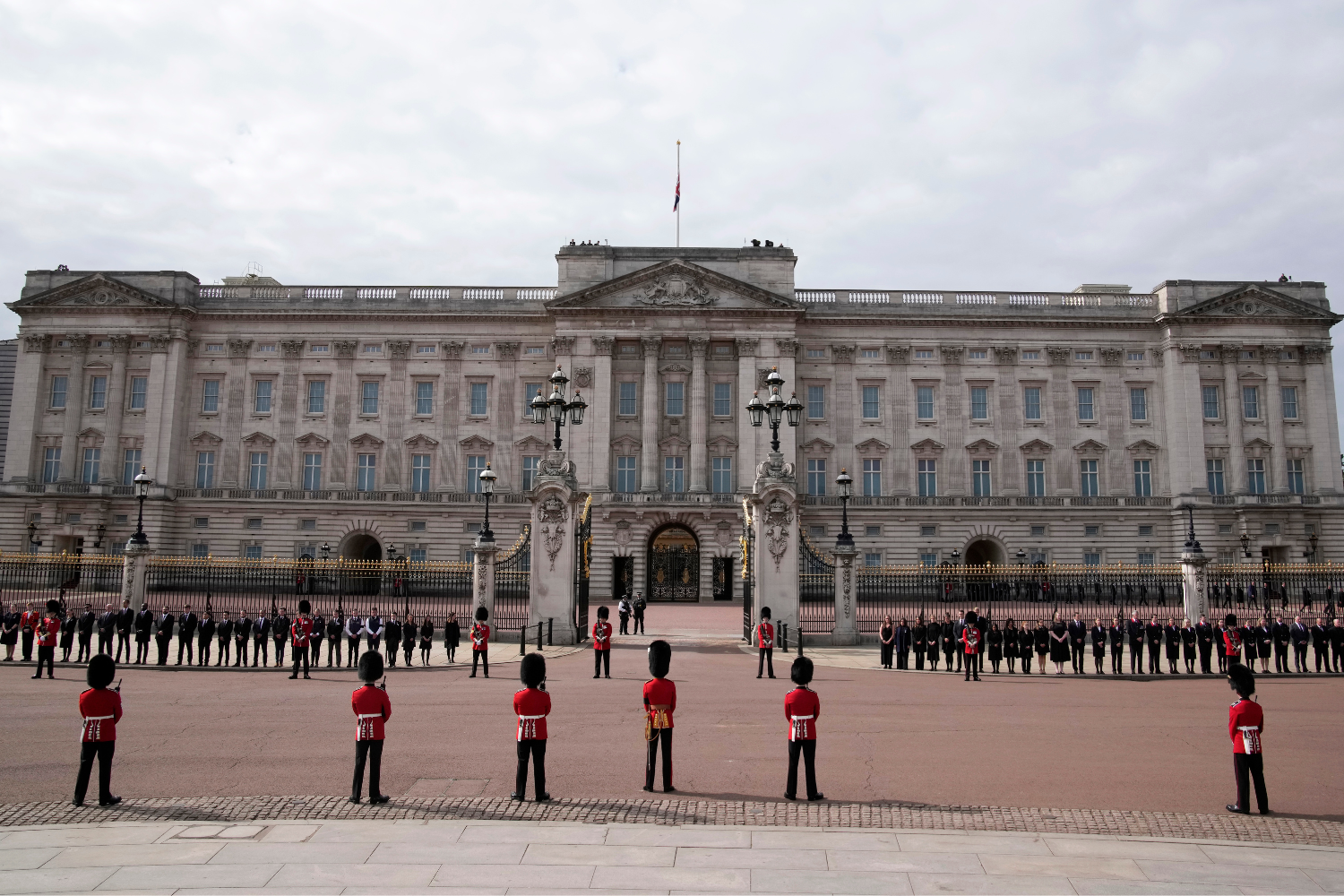 Buckingham Palace Explosion Interrupts Surreal News Broadcast In   Buckingham Palace Exterior 