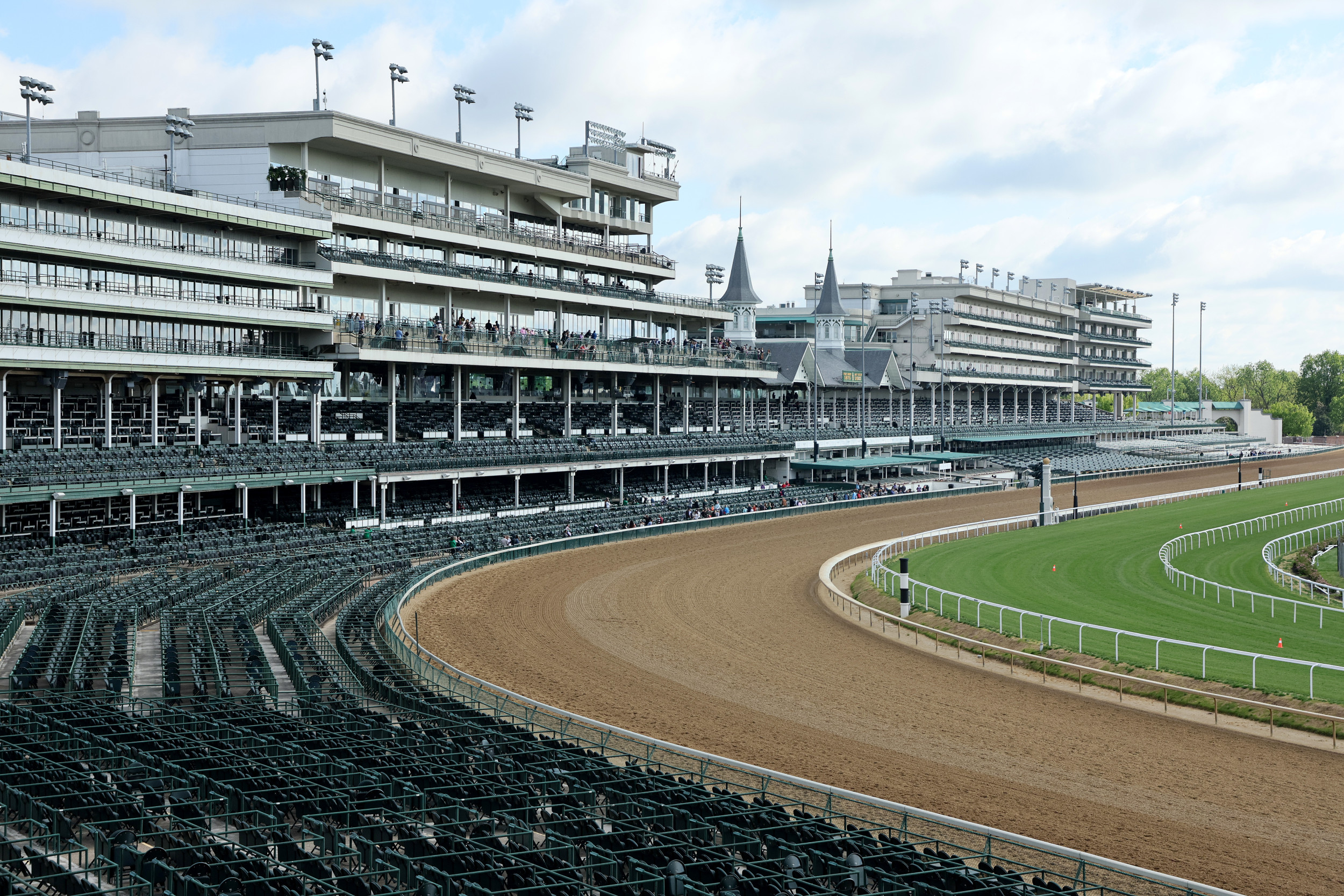Kentucky Derby LeadUp Marred by 'Unacceptable' Horse Deaths