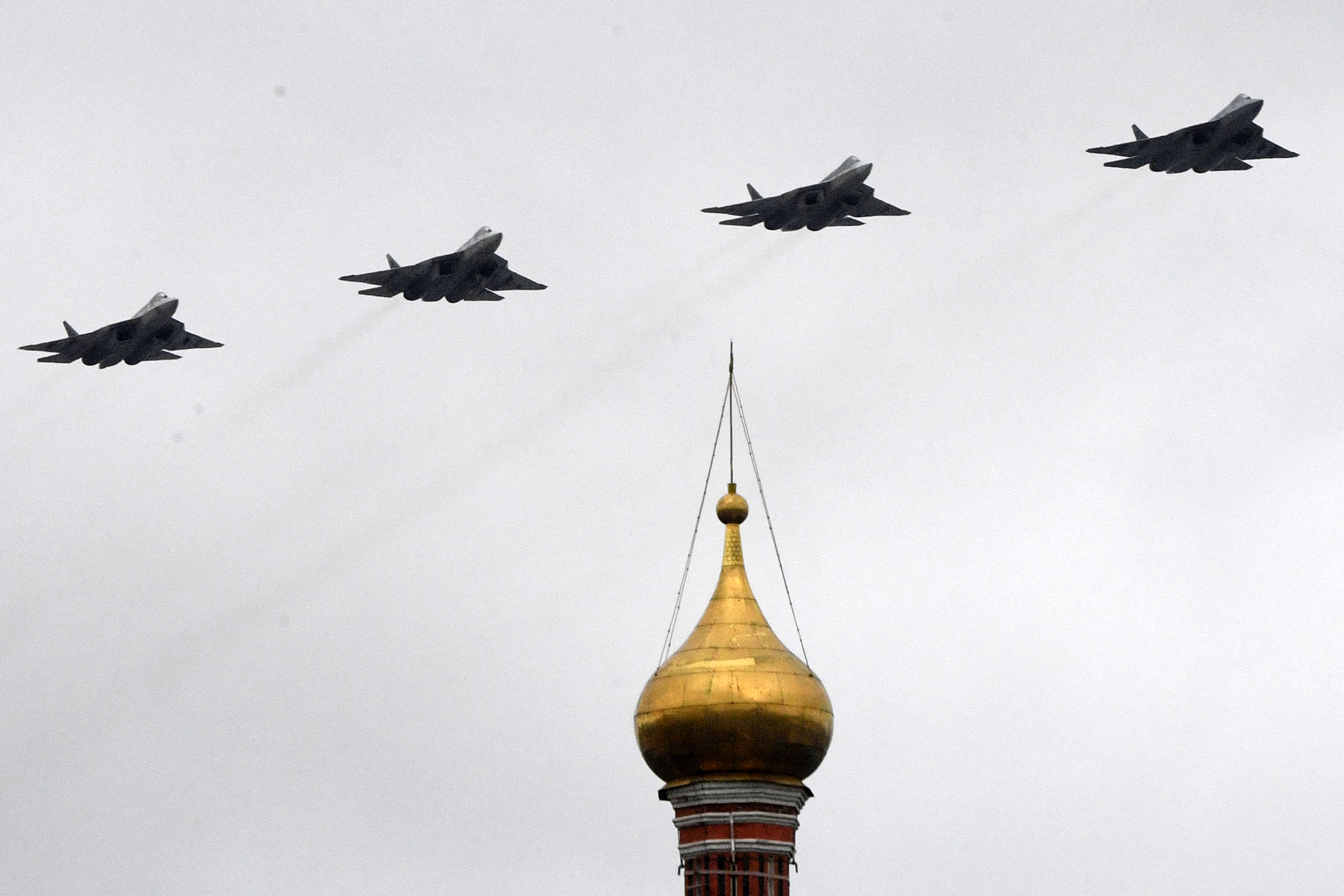 Will Putin Unleash Russia's Colossal Air Force On Ukraine? - Newsweek