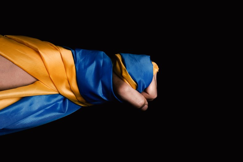 Video cho thấy cảnh Ukraine đấm vào mặt nhà ngoại giao Nga