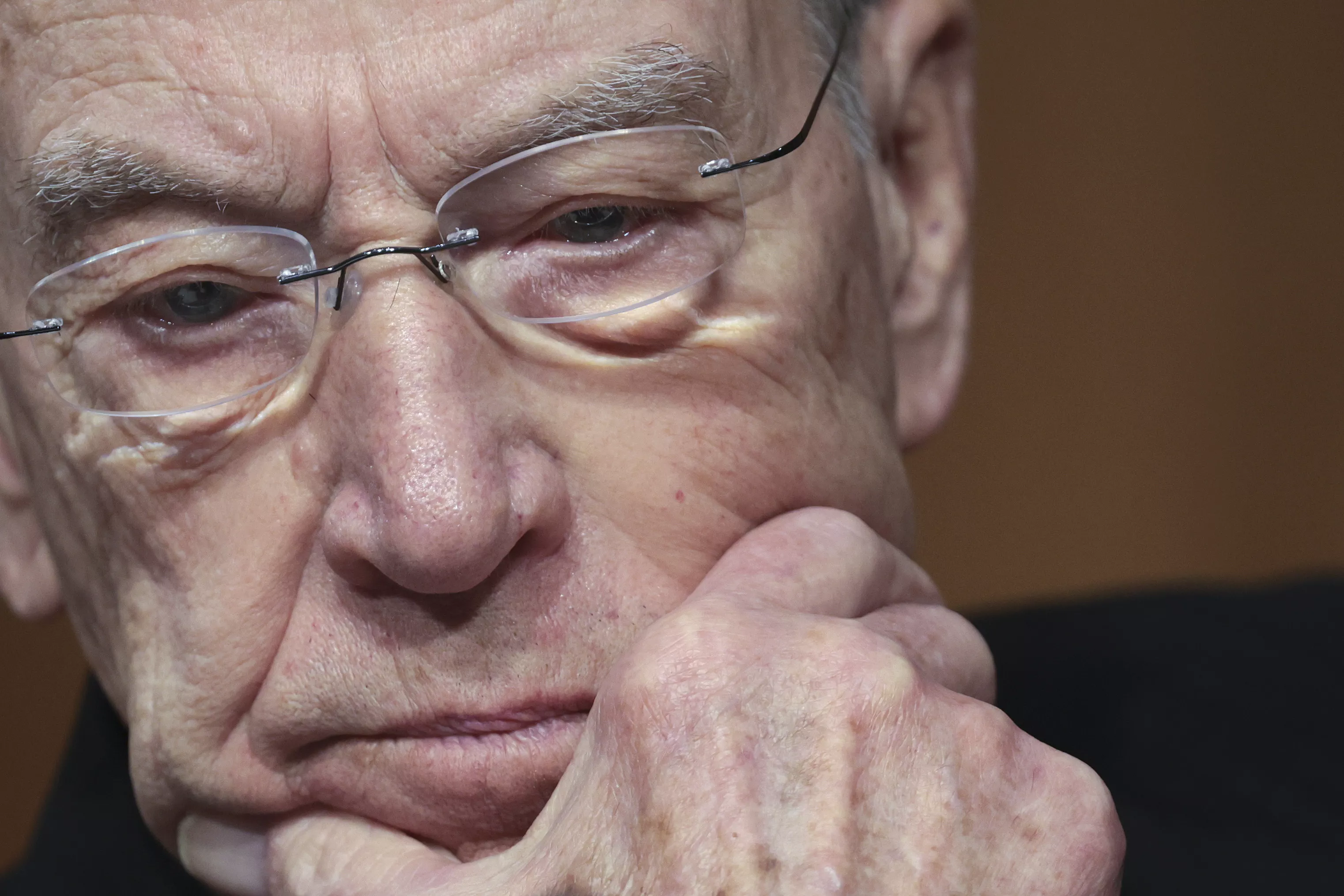 GOP's Chuck Grassley Admits Biden Bribery Allegation May Be 'Untrue' - Vimarsana News