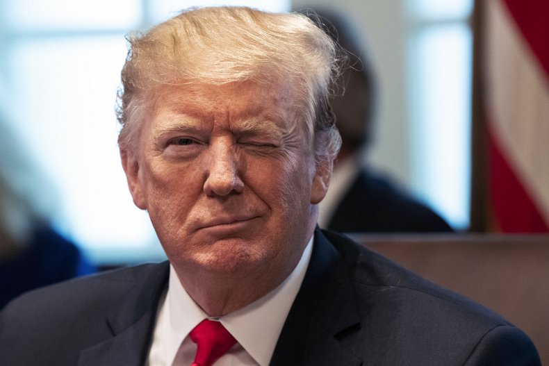 Trump Blames 'Blurry' PhotoMistaking E.JeanCarroll for Ex-Wife