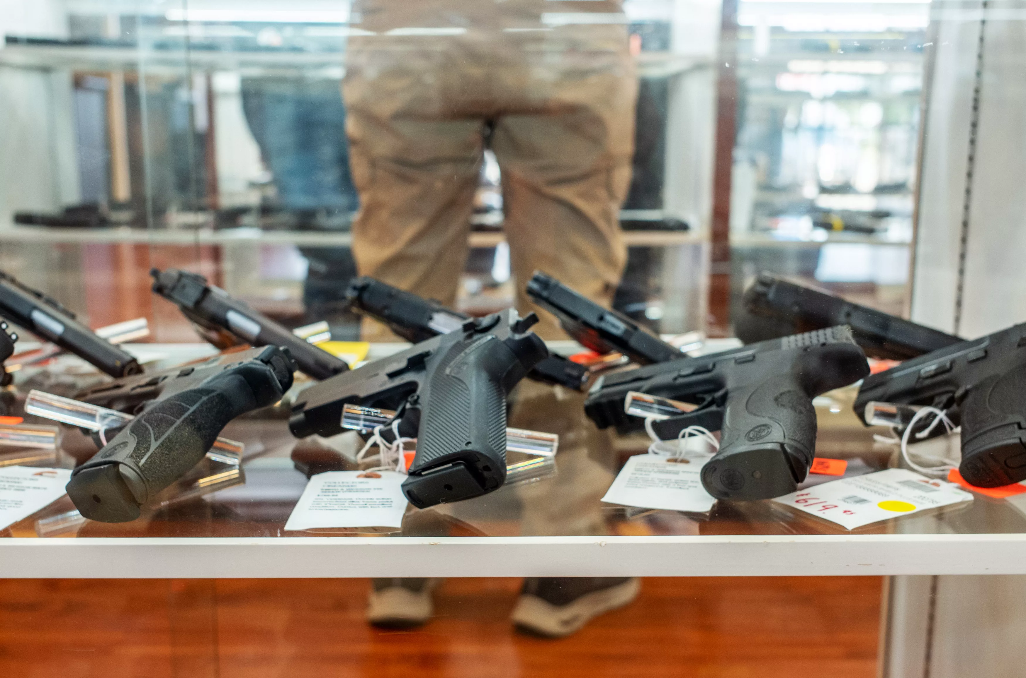 Texas Republicans Vote to Raise Age Limit on Buying Guns - Vimarsana News