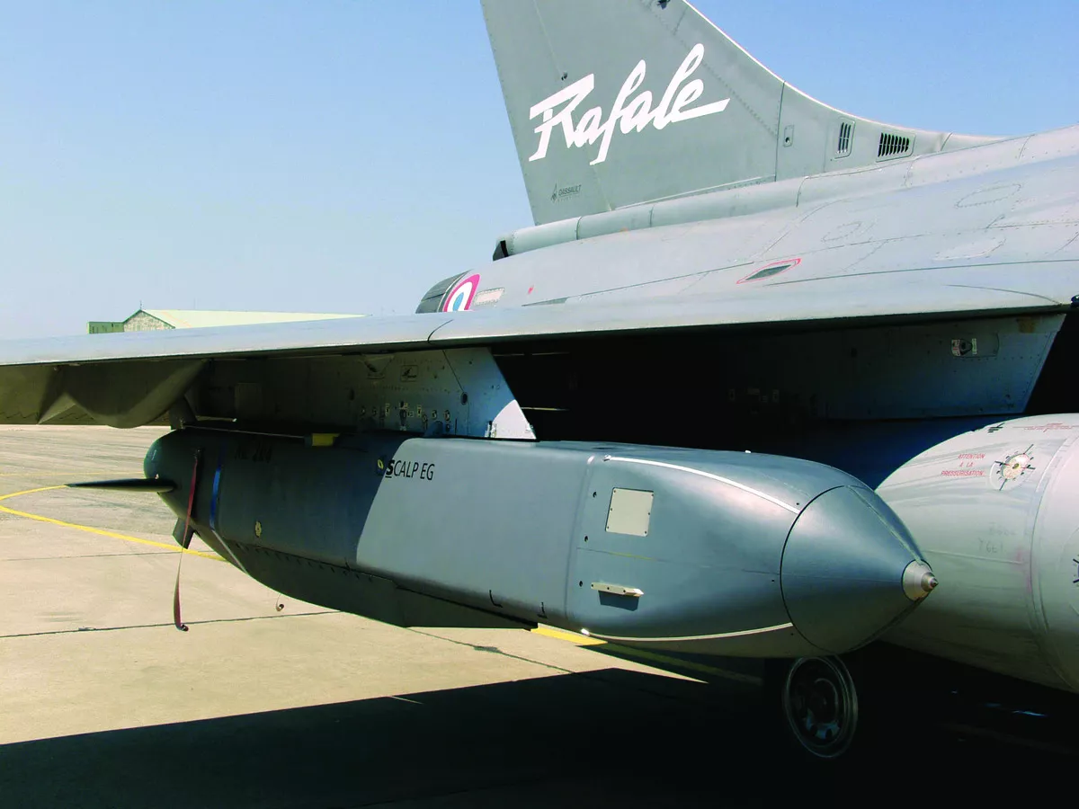Ukraine's New 'Storm Shadow' Missile's Range, Power Compared to HIMARS - Vimarsana News