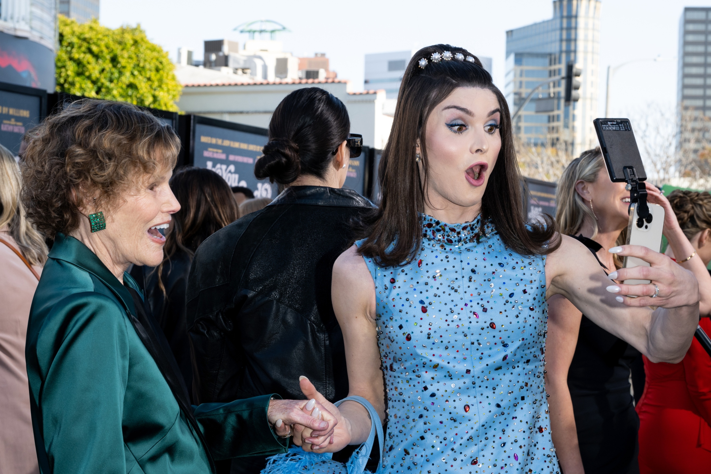 Dylan Mulvaney Claps Back at Troll Who Called Out Her Outfit