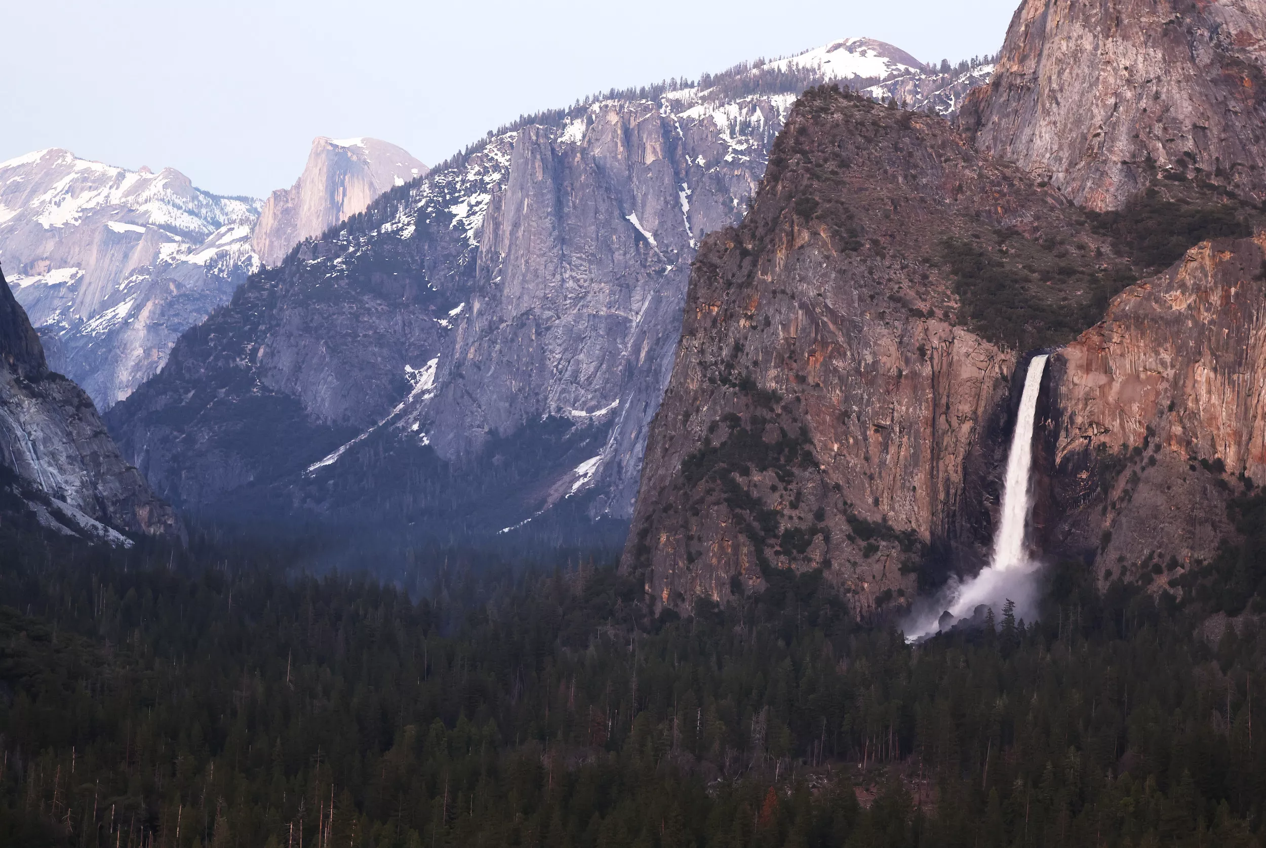 Yosemite Park Warns of 'Extremely Dangerous' Effects of Flooding - Vimarsana News