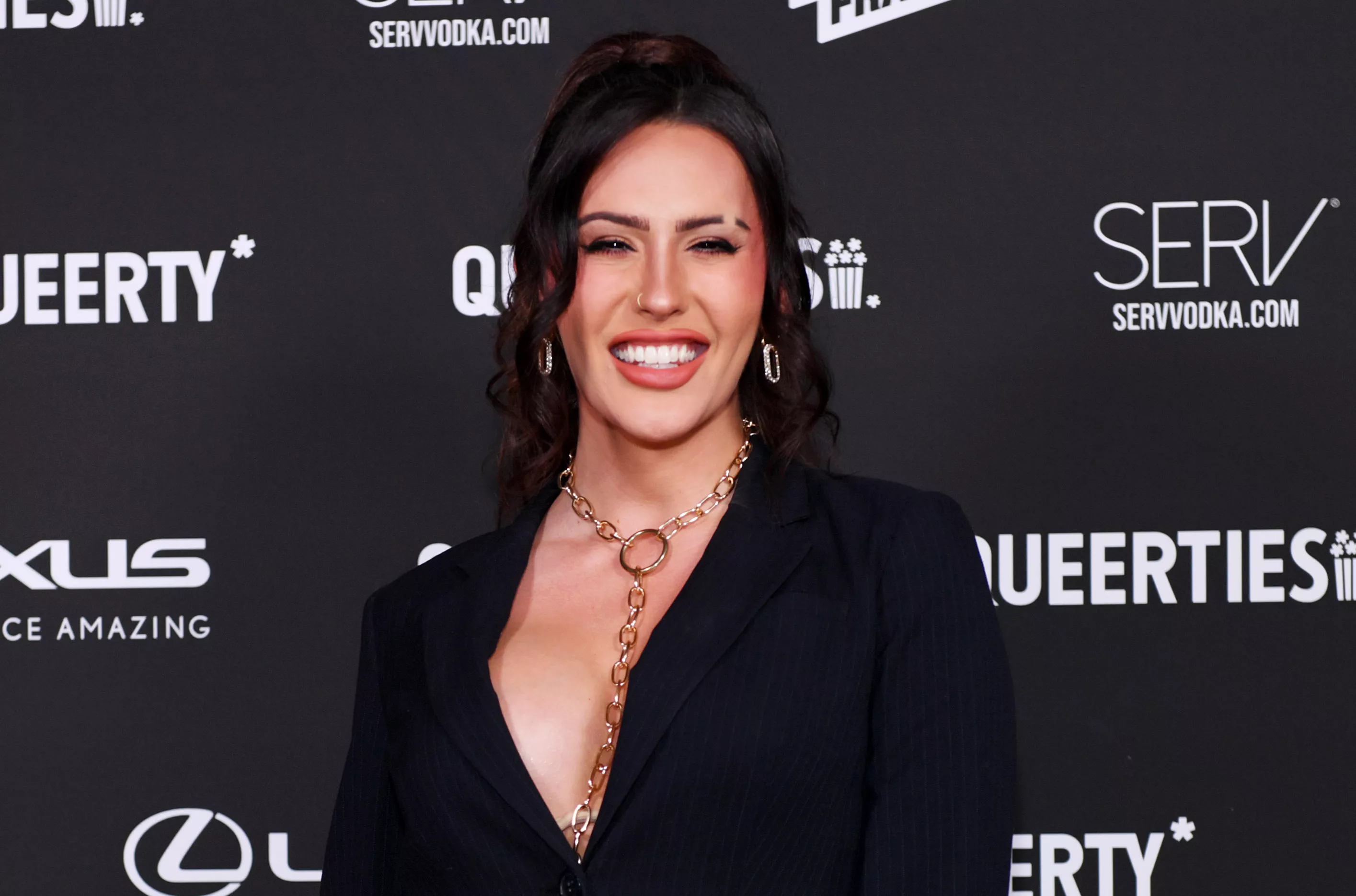 Transgender Influencer's Partnerships Drop After Dylan Mulvaney Controversy - Vimarsana News