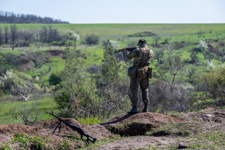 Ukraine soldiers train for counteroffensive Donbas